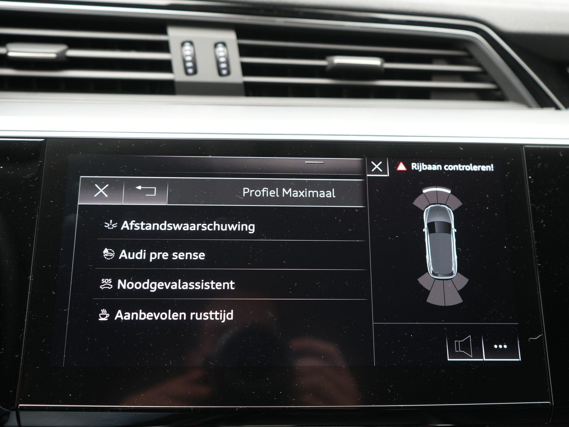 Foto van Audi E-tron