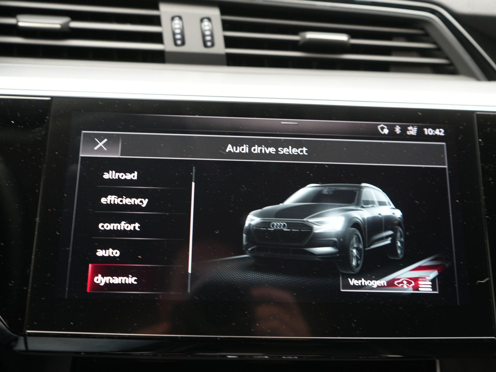 Foto van Audi E-tron
