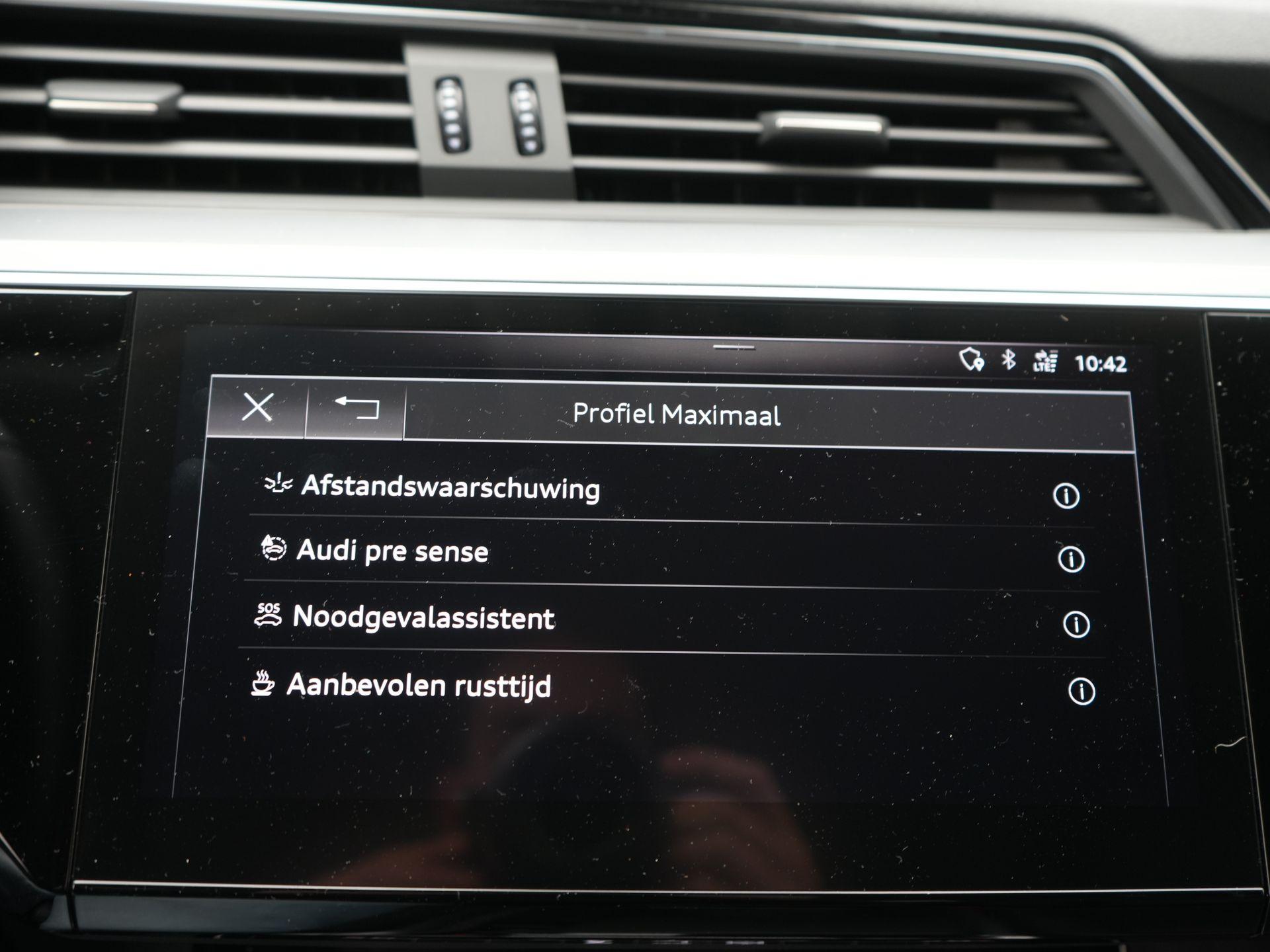 Foto van Audi E-tron