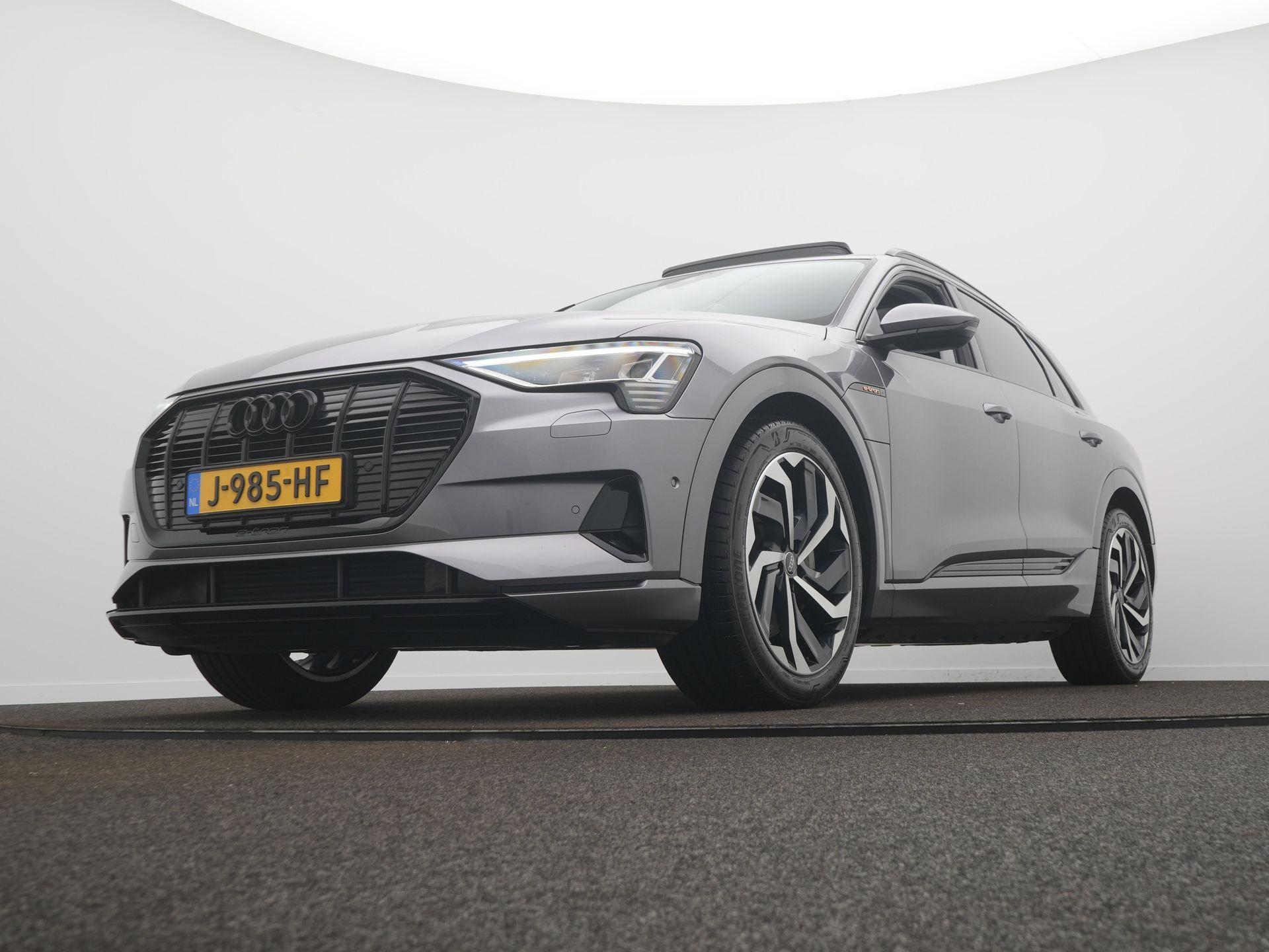 Foto van Audi E-tron