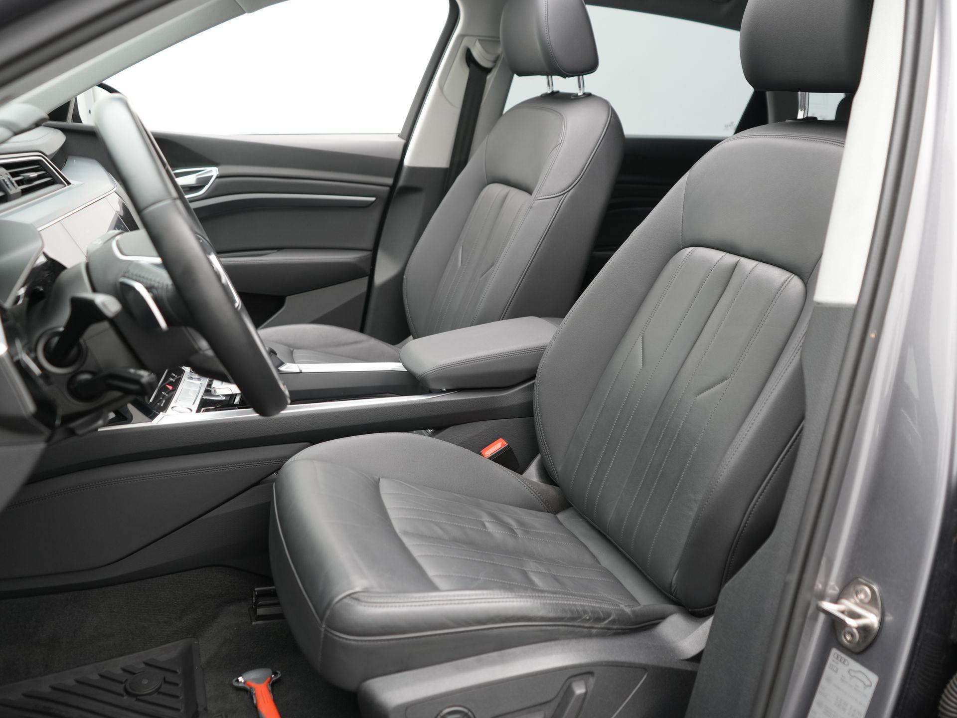 Foto van Audi E-tron