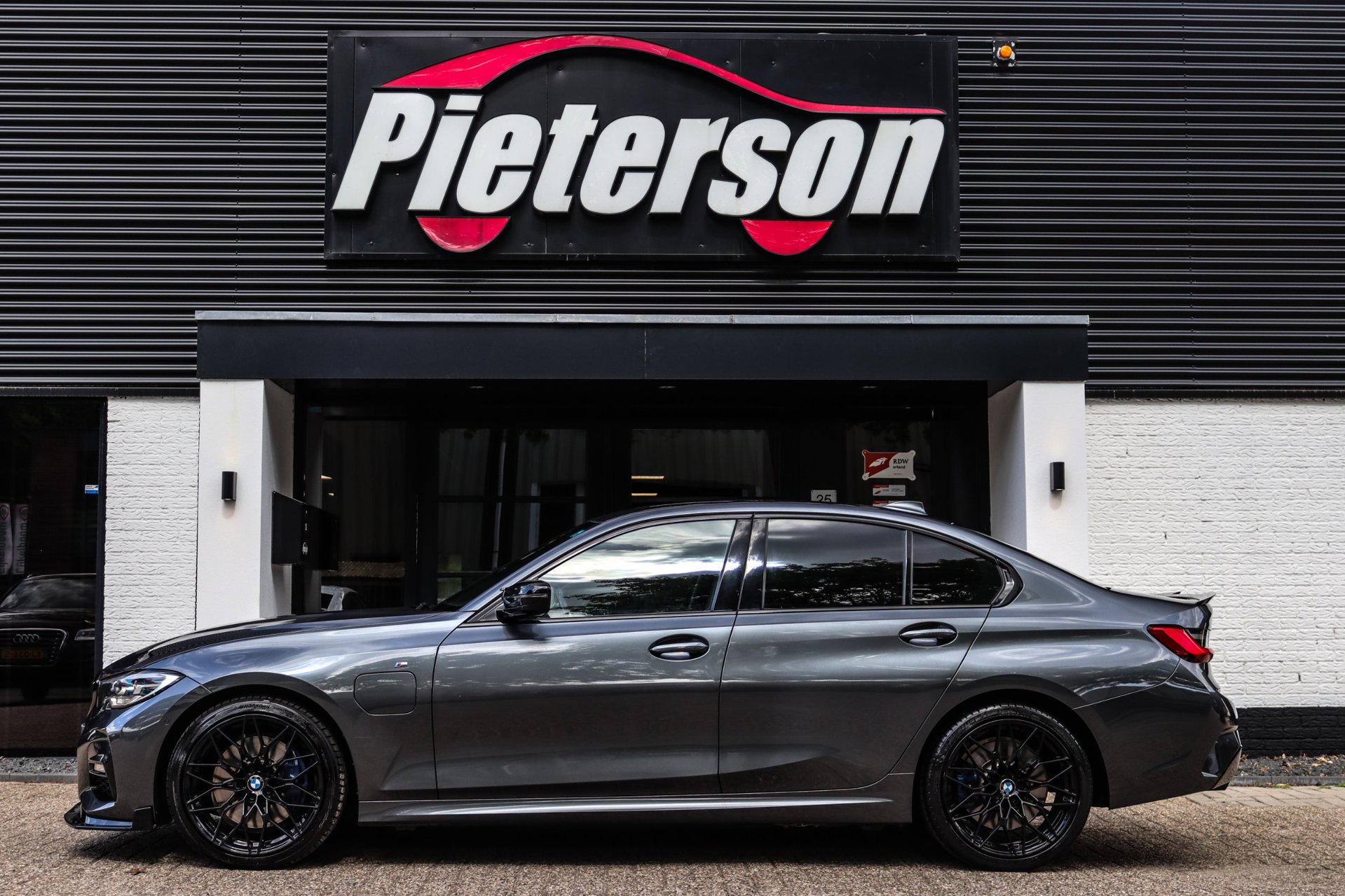 Foto van BMW 330e