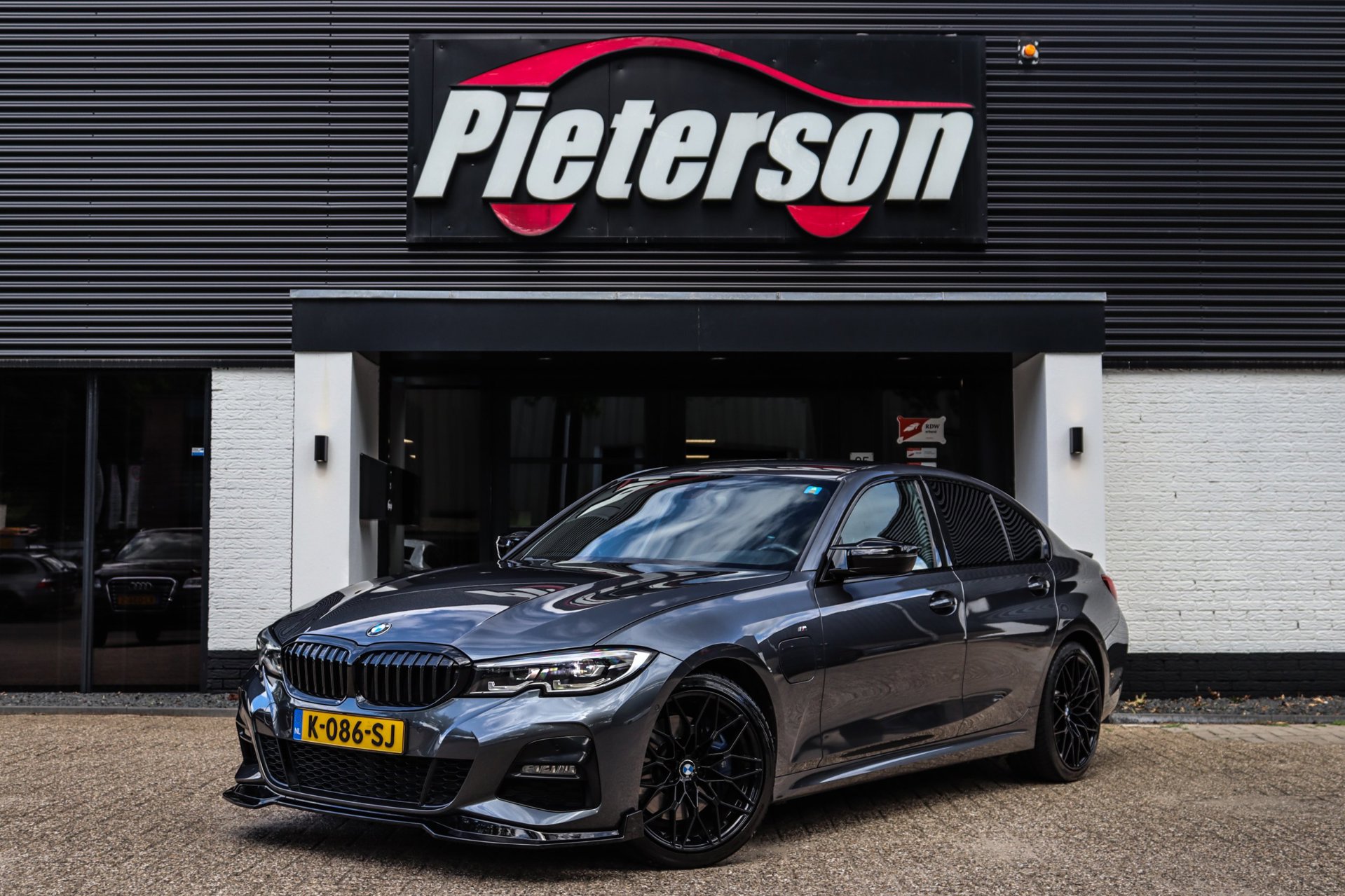Foto van BMW 330e