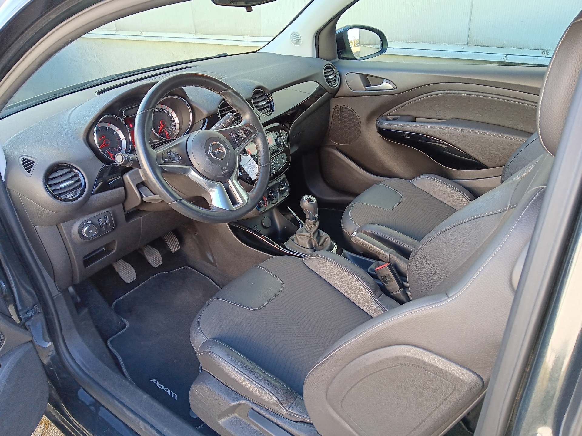 Foto van Opel Adam