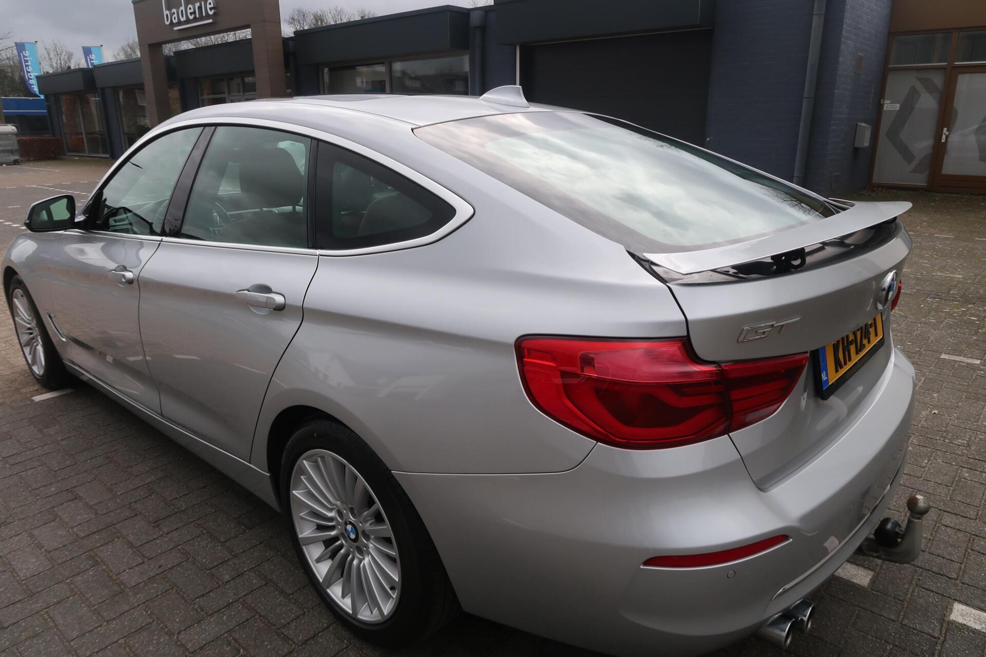 Foto van BMW 320i
