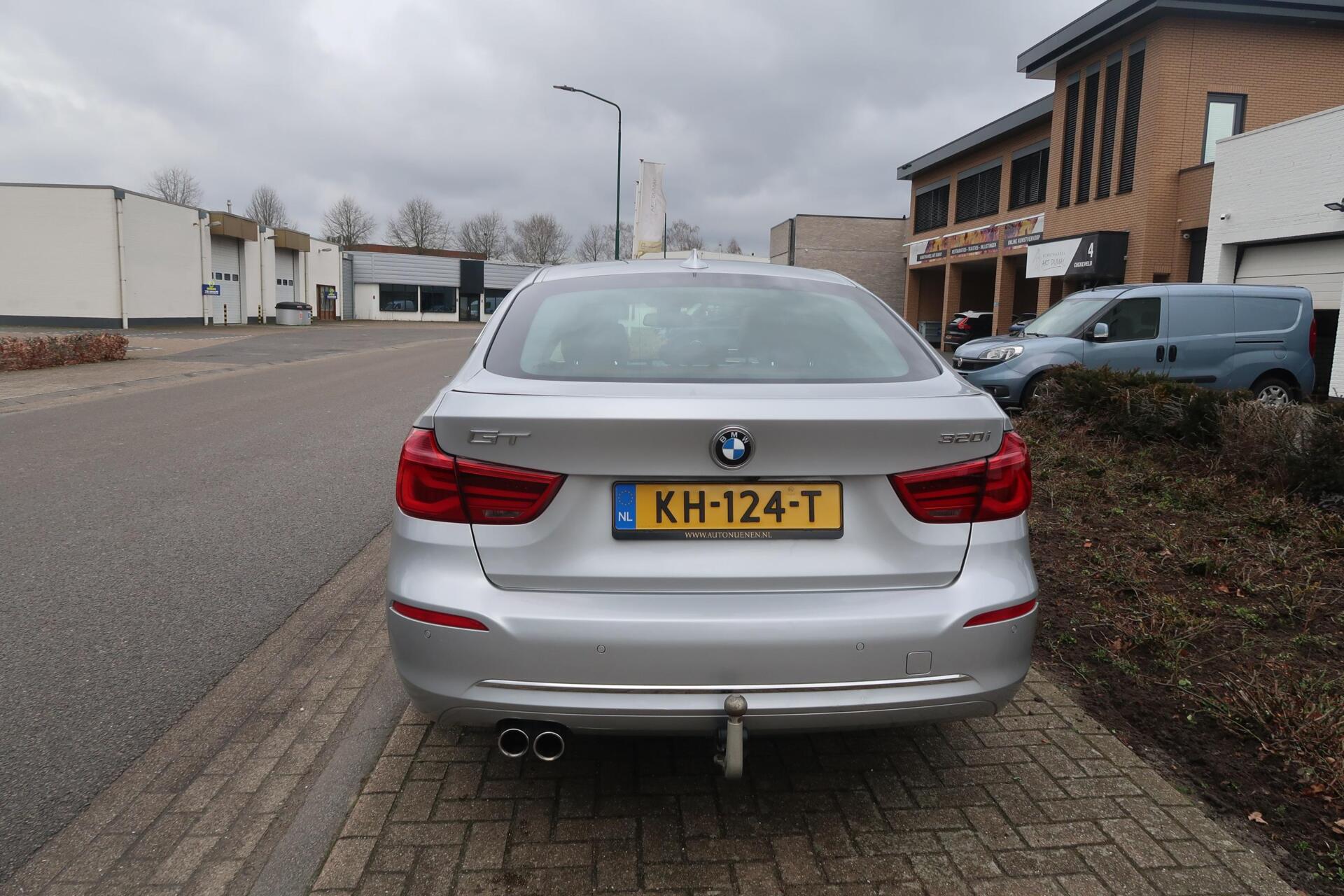 Foto van BMW 320i