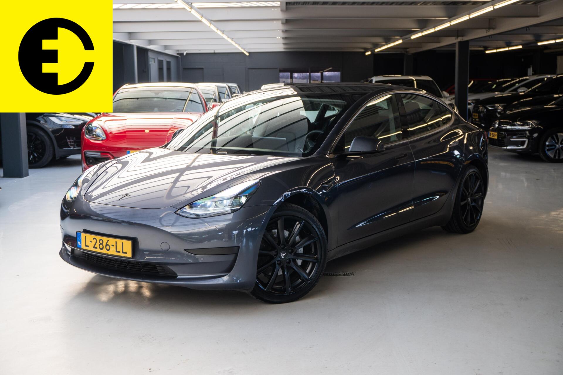 Tesla Model 3 Standard RWD Plus 60 kWh | Stoelverwarming | 86,3% SoH | Autopilot | Premium audio 2021 - voorkant
