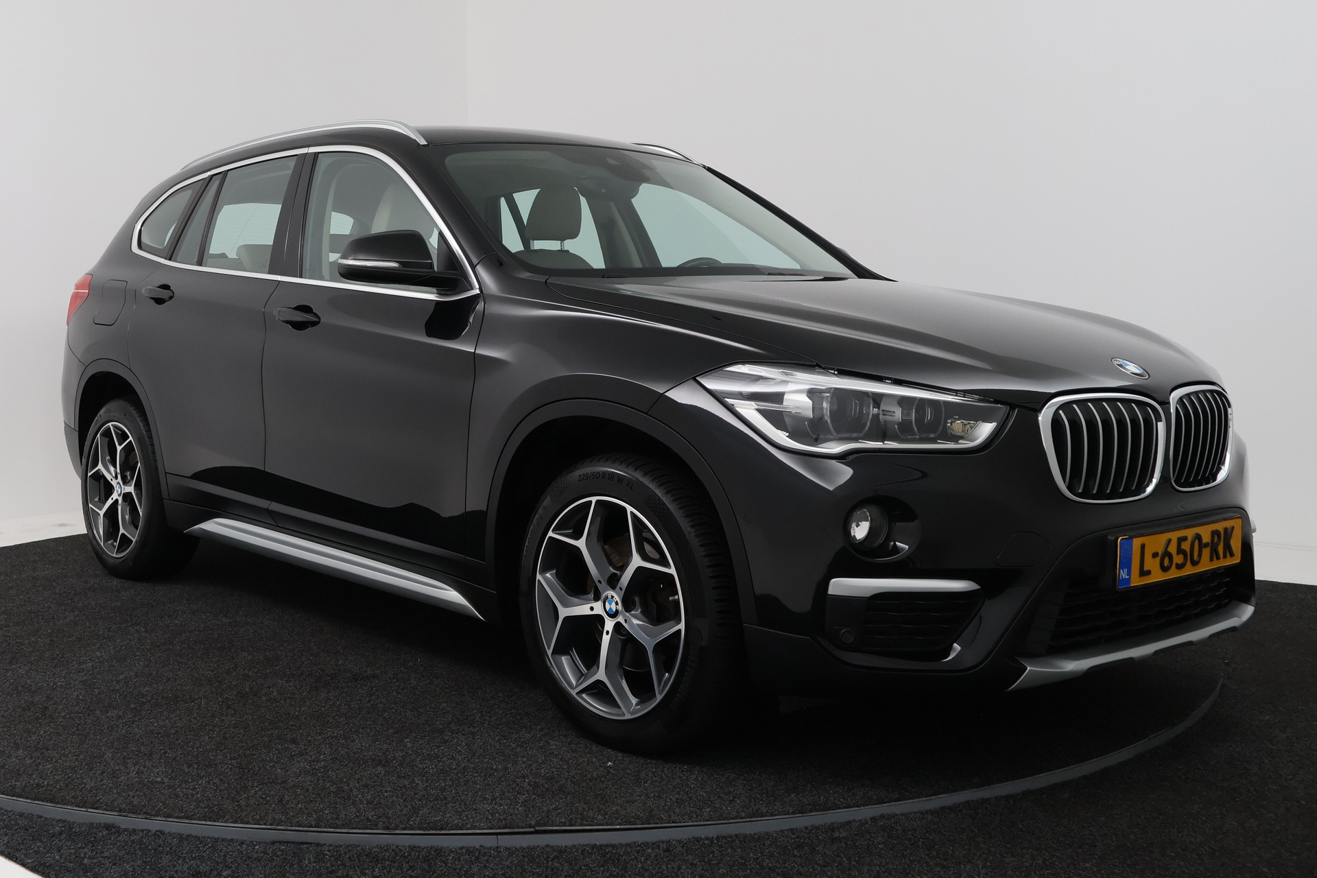 Foto van BMW X1 Sdrive18i