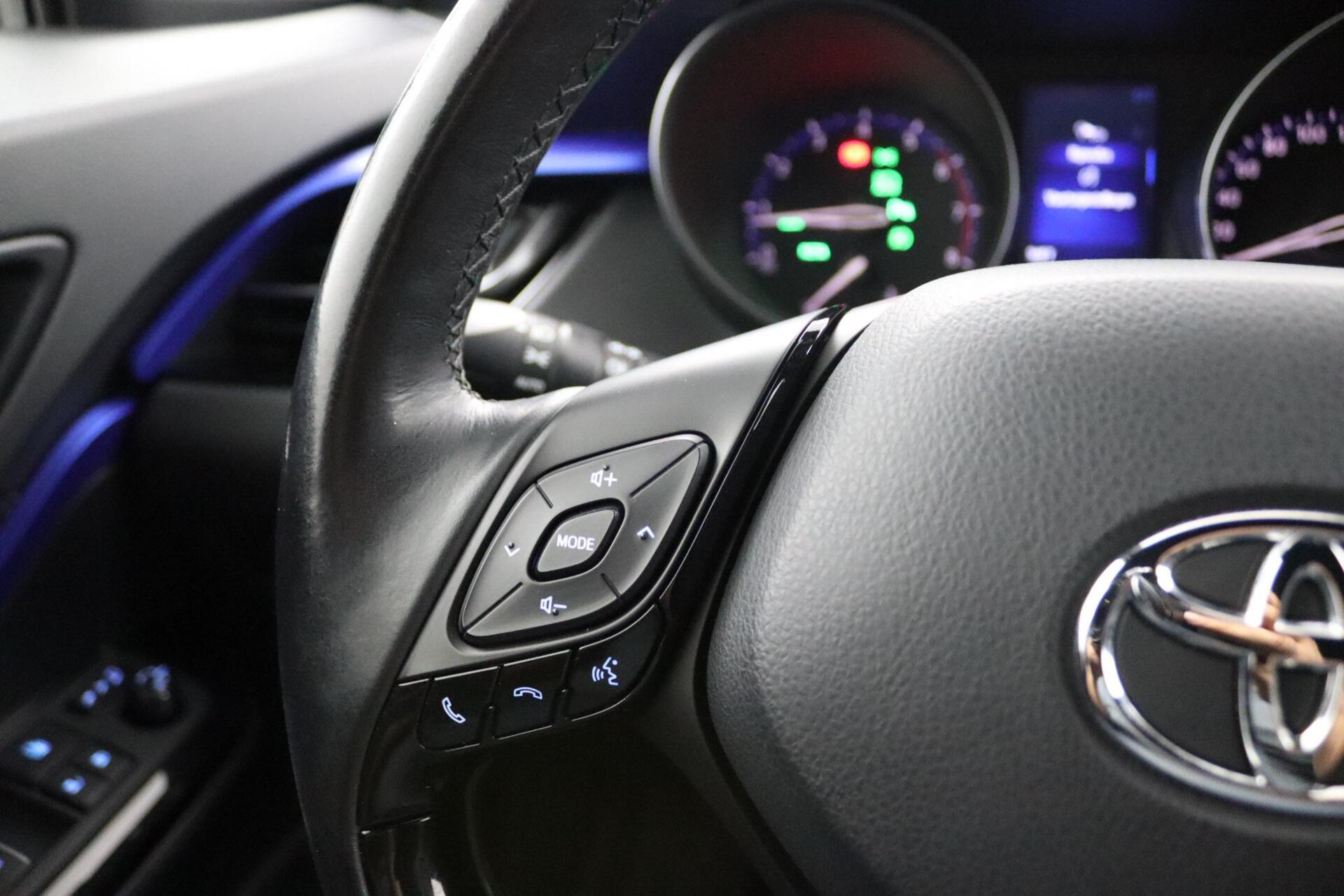 Foto van Toyota Toyota C-hr