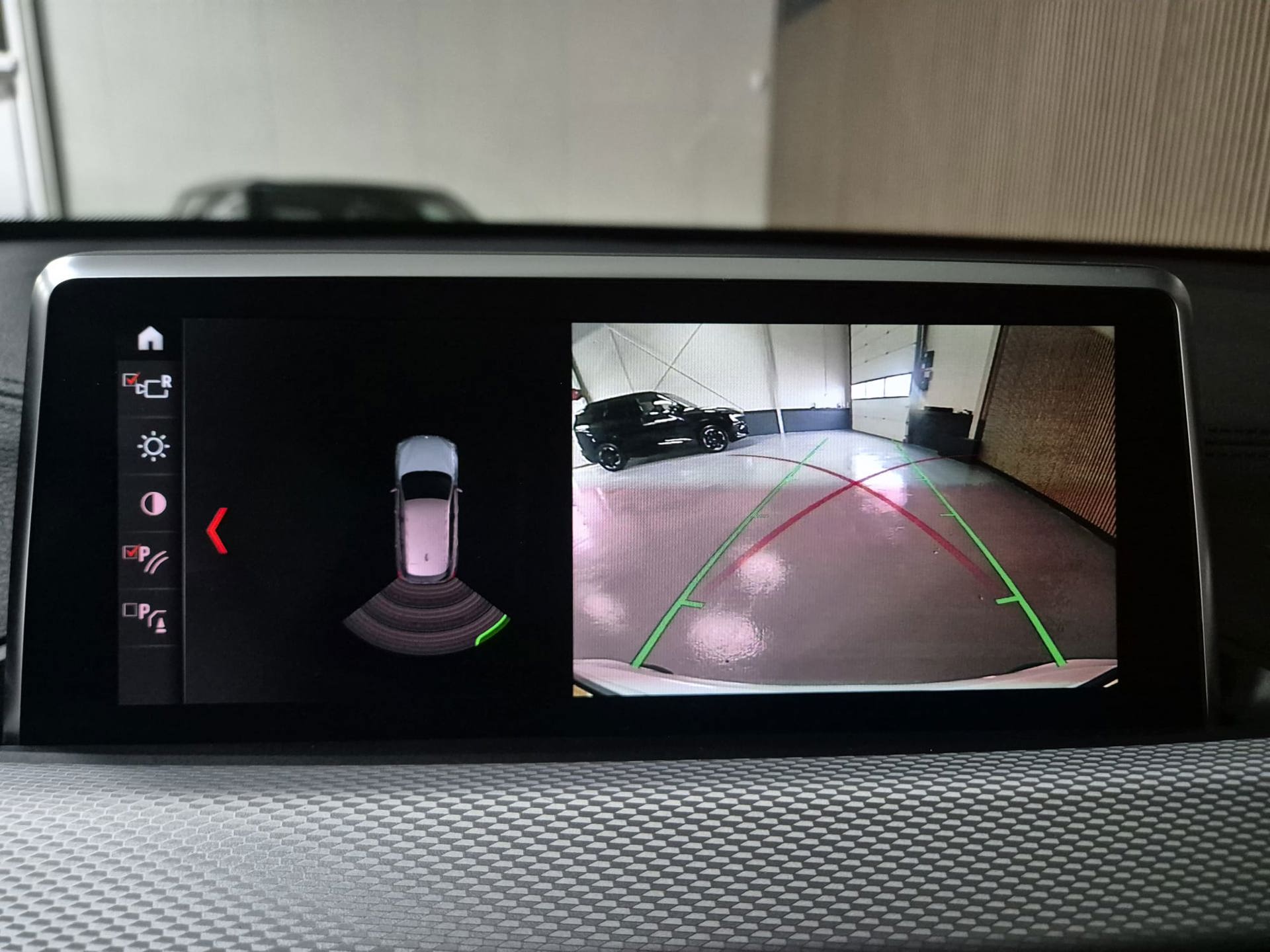 Foto van BMW X1 Xdrive20i