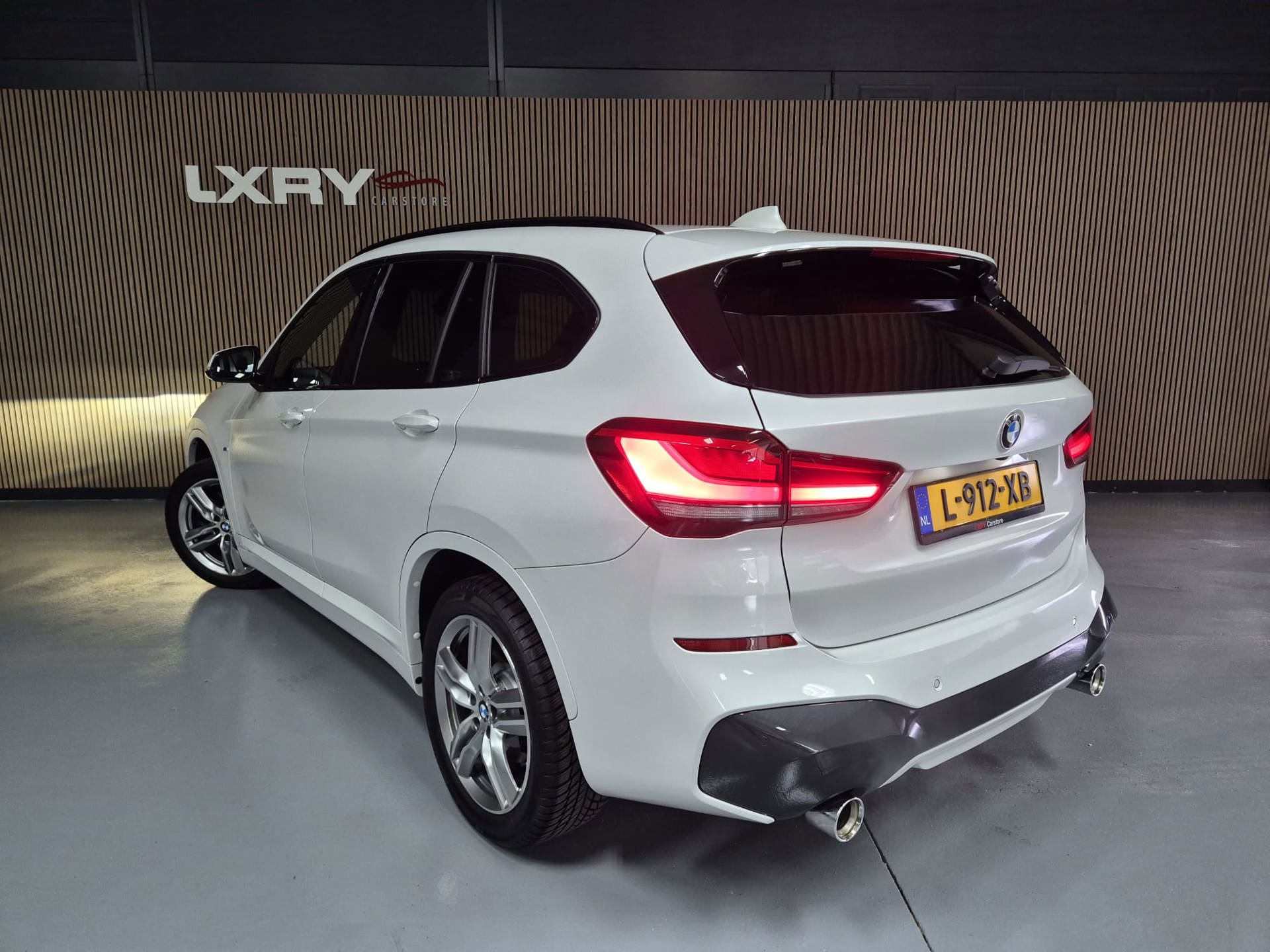 Foto van BMW X1 Xdrive20i