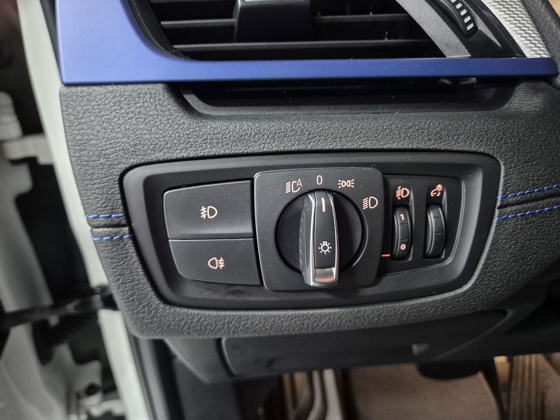 Foto van BMW X1 Xdrive20i