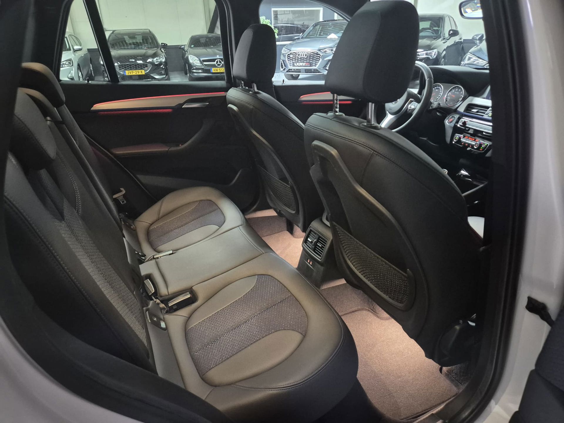 Foto van BMW X1 Xdrive20i