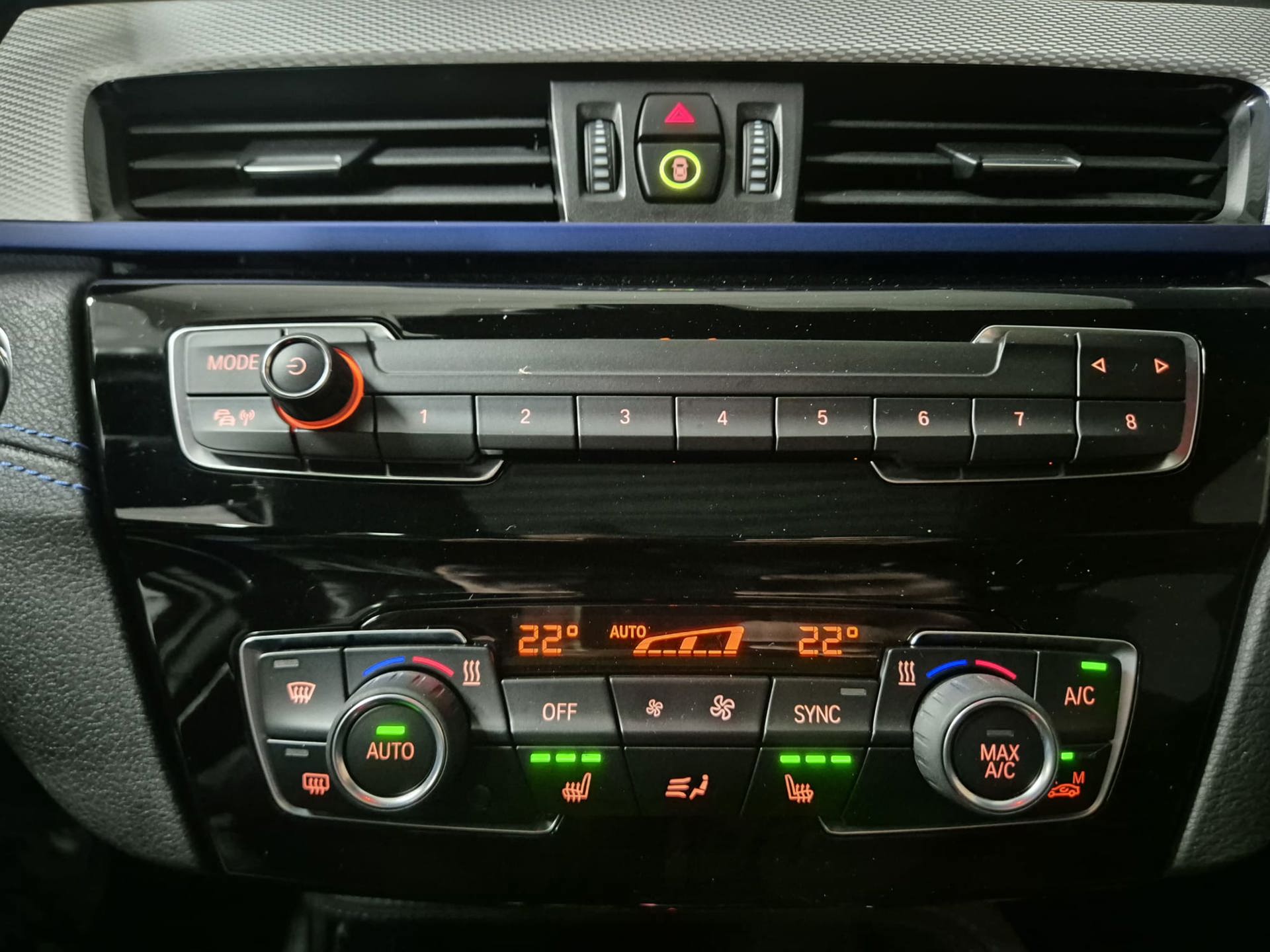 Foto van BMW X1 Xdrive20i