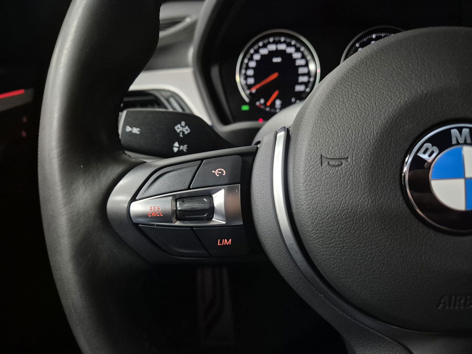 Foto van BMW X1 Xdrive20i