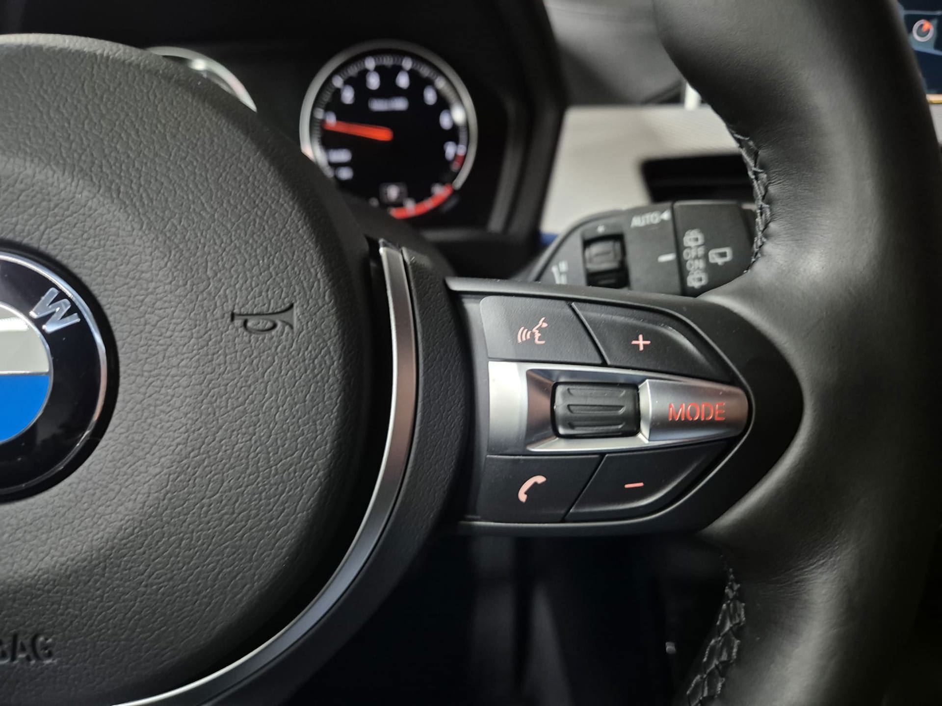 Foto van BMW X1 Xdrive20i
