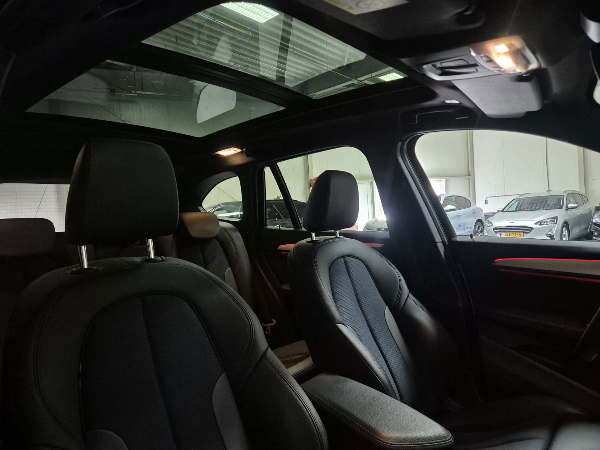 Foto van BMW X1 Xdrive20i