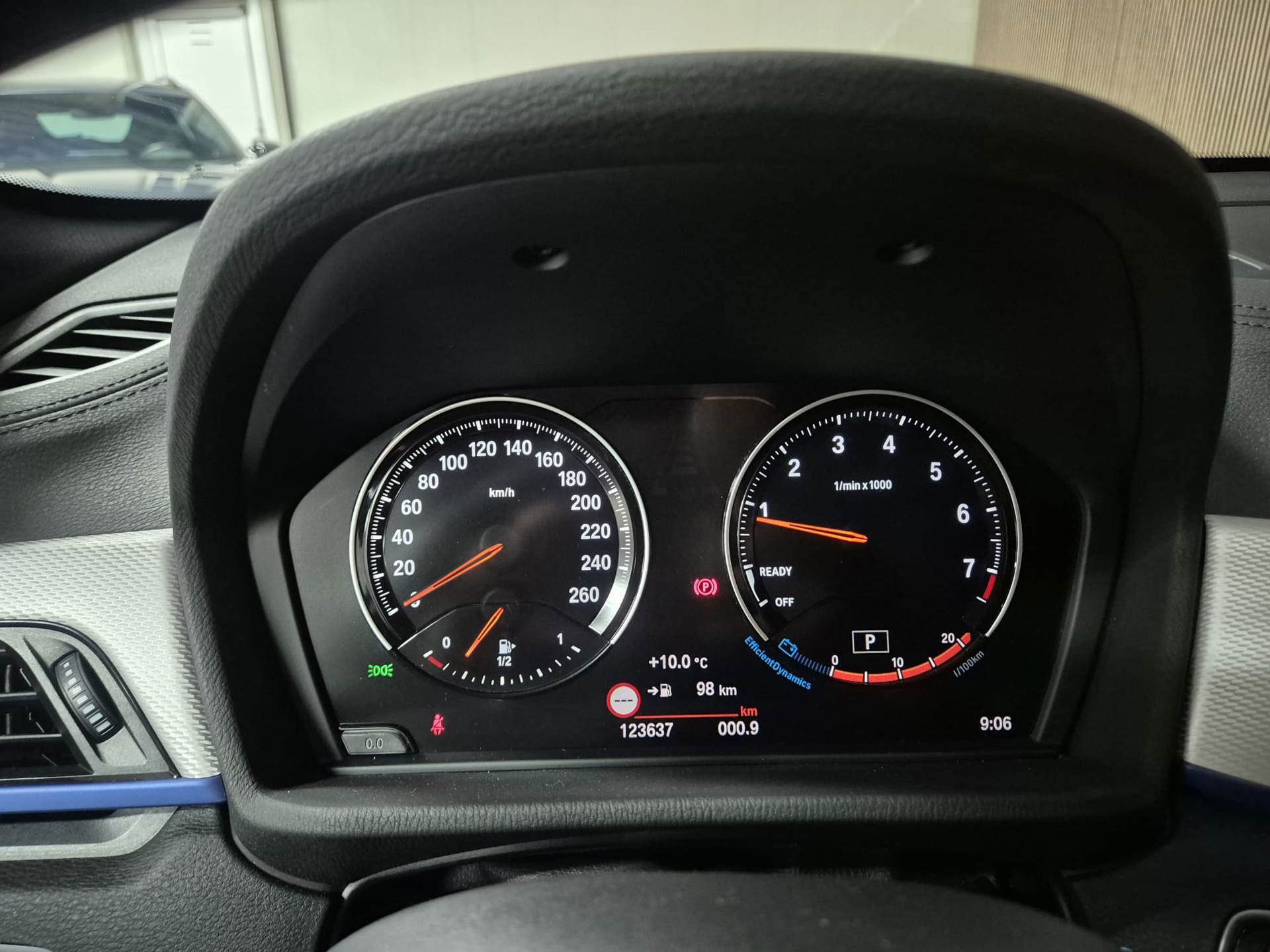 Foto van BMW X1 Xdrive20i