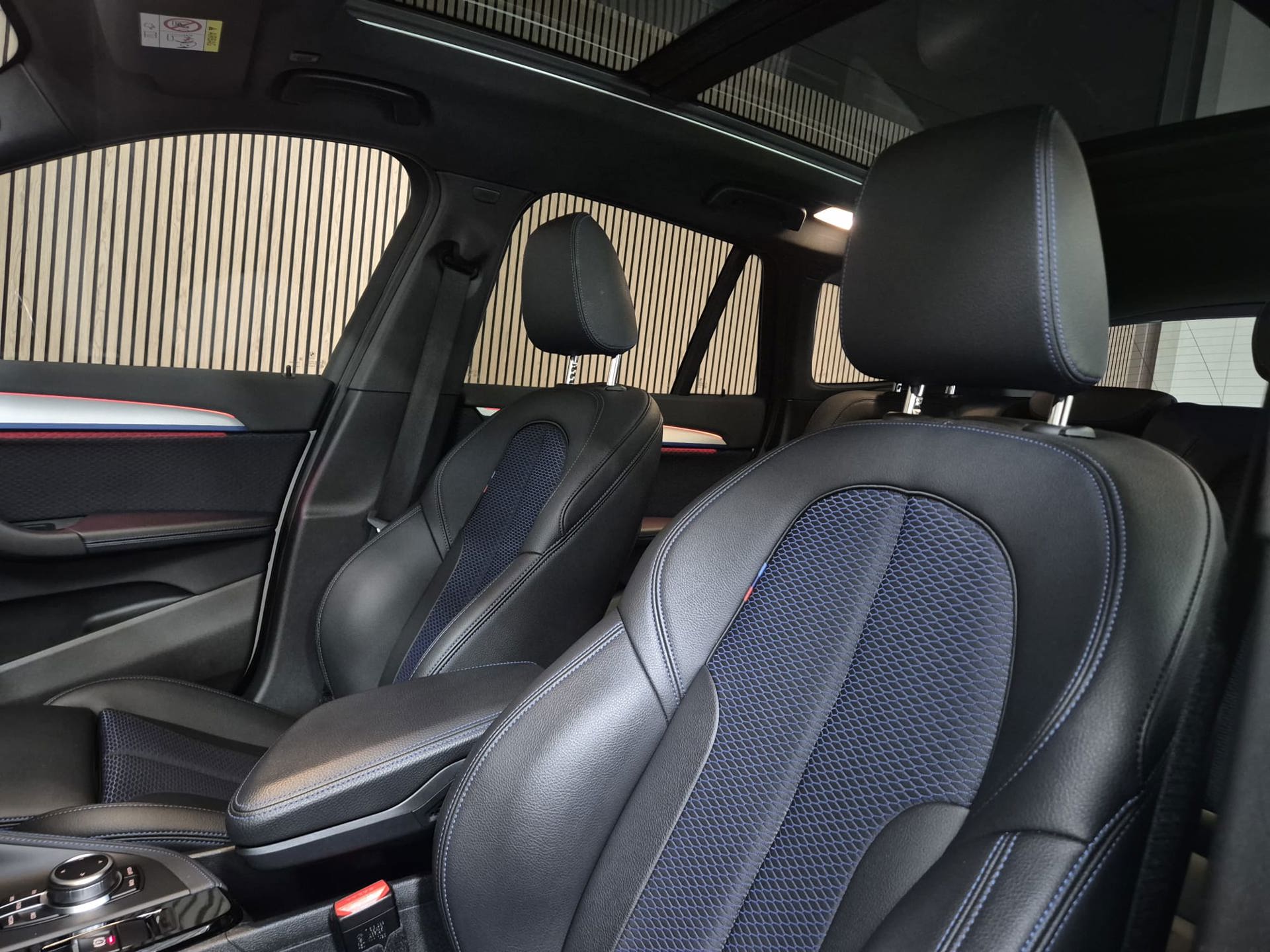 Foto van BMW X1 Xdrive20i