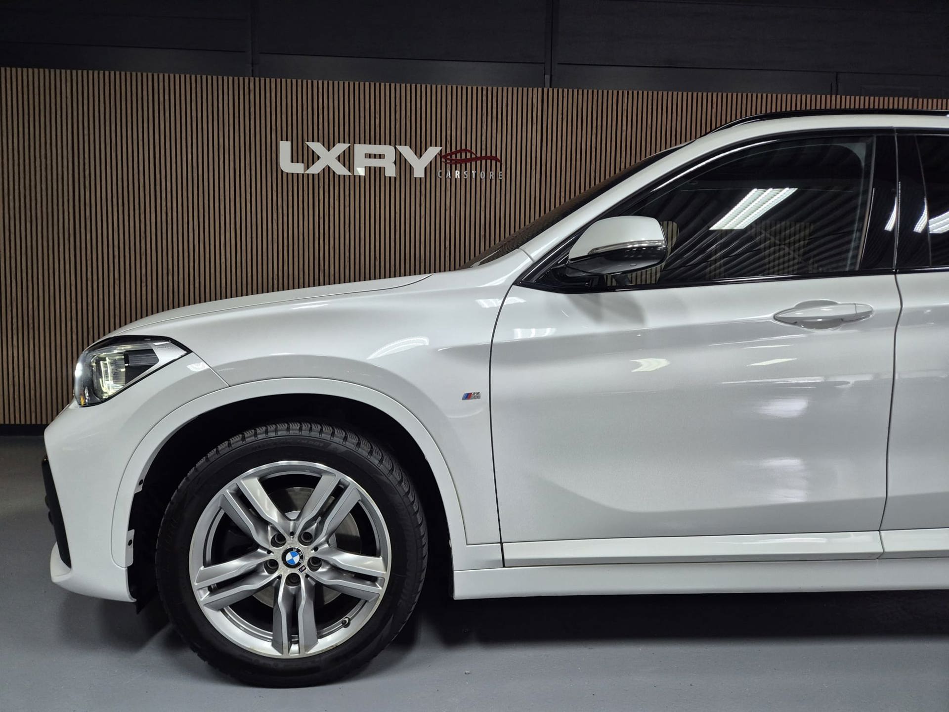 Foto van BMW X1 Xdrive20i