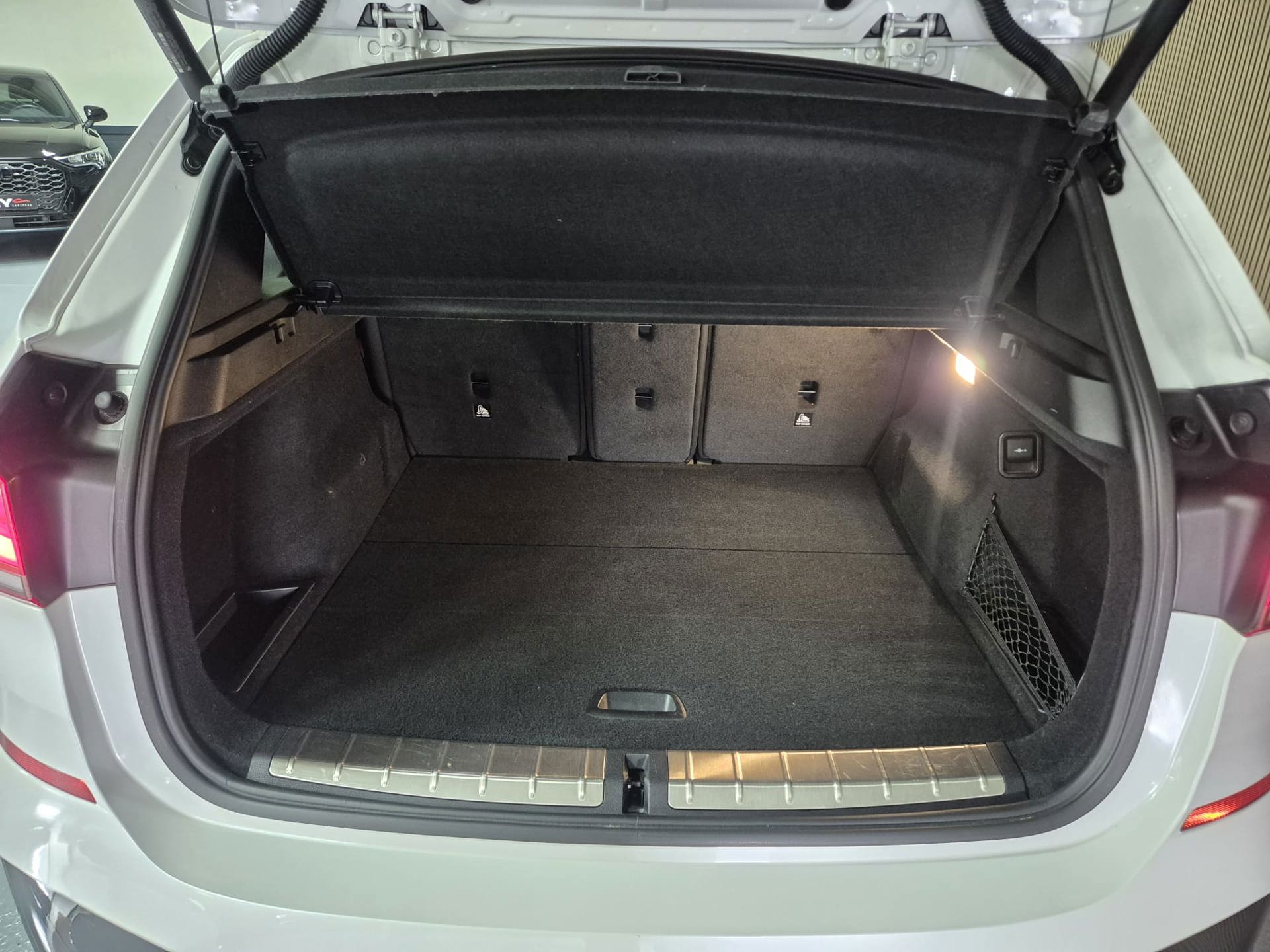 Foto van BMW X1 Xdrive20i