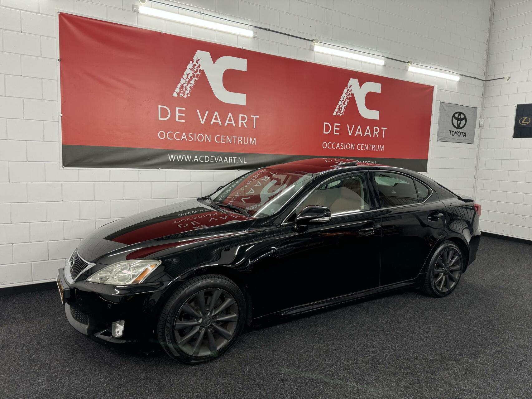 Foto van Lexus IS