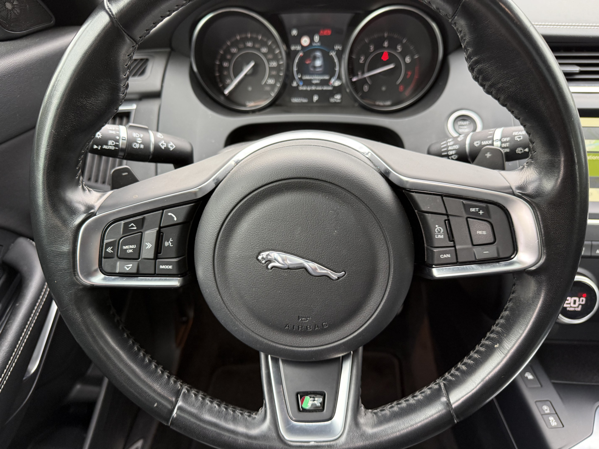 Foto van Jaguar E-pace