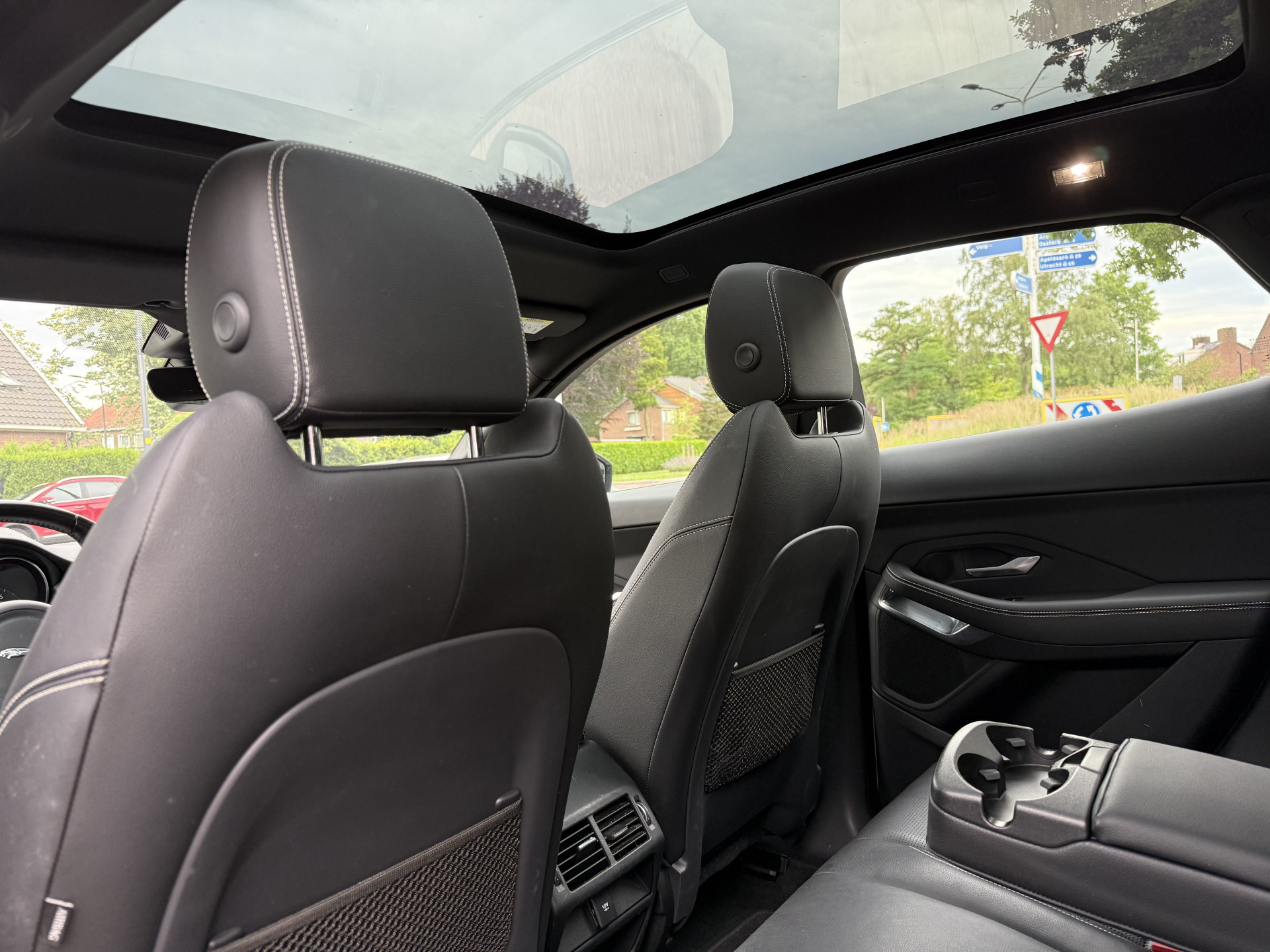 Foto van Jaguar E-pace