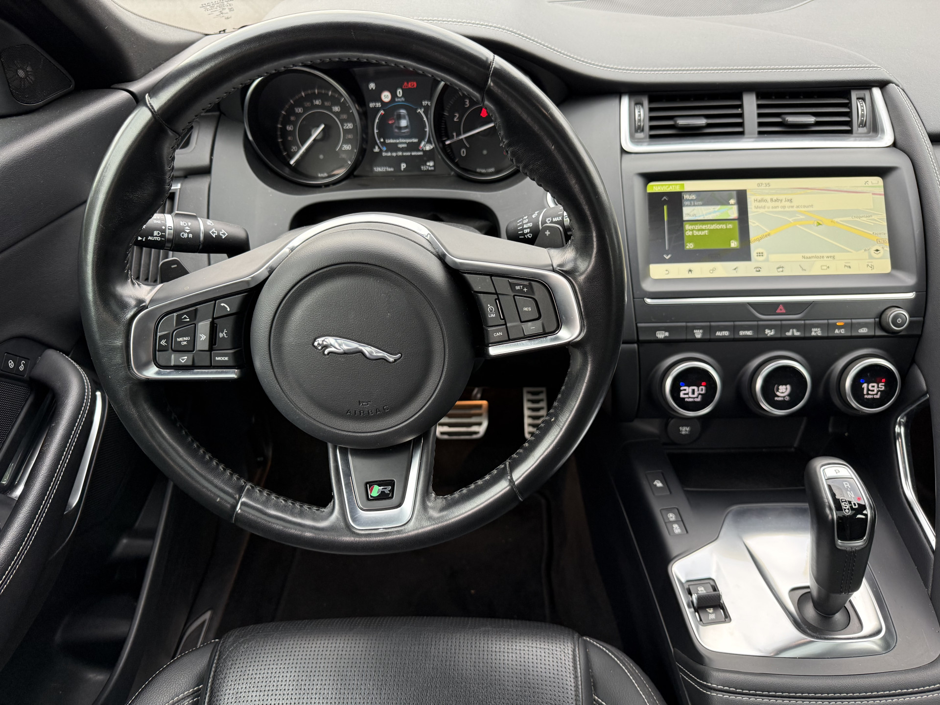 Foto van Jaguar E-pace