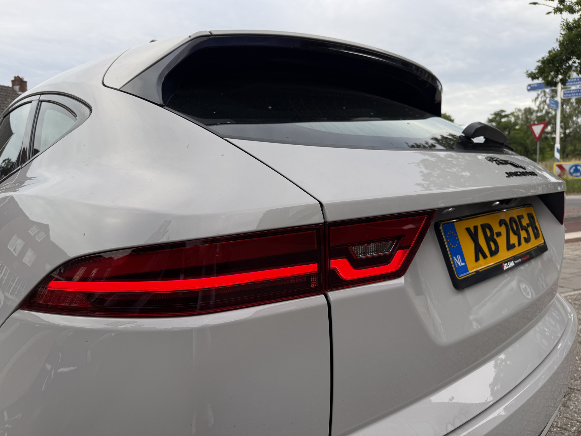 Foto van Jaguar E-pace