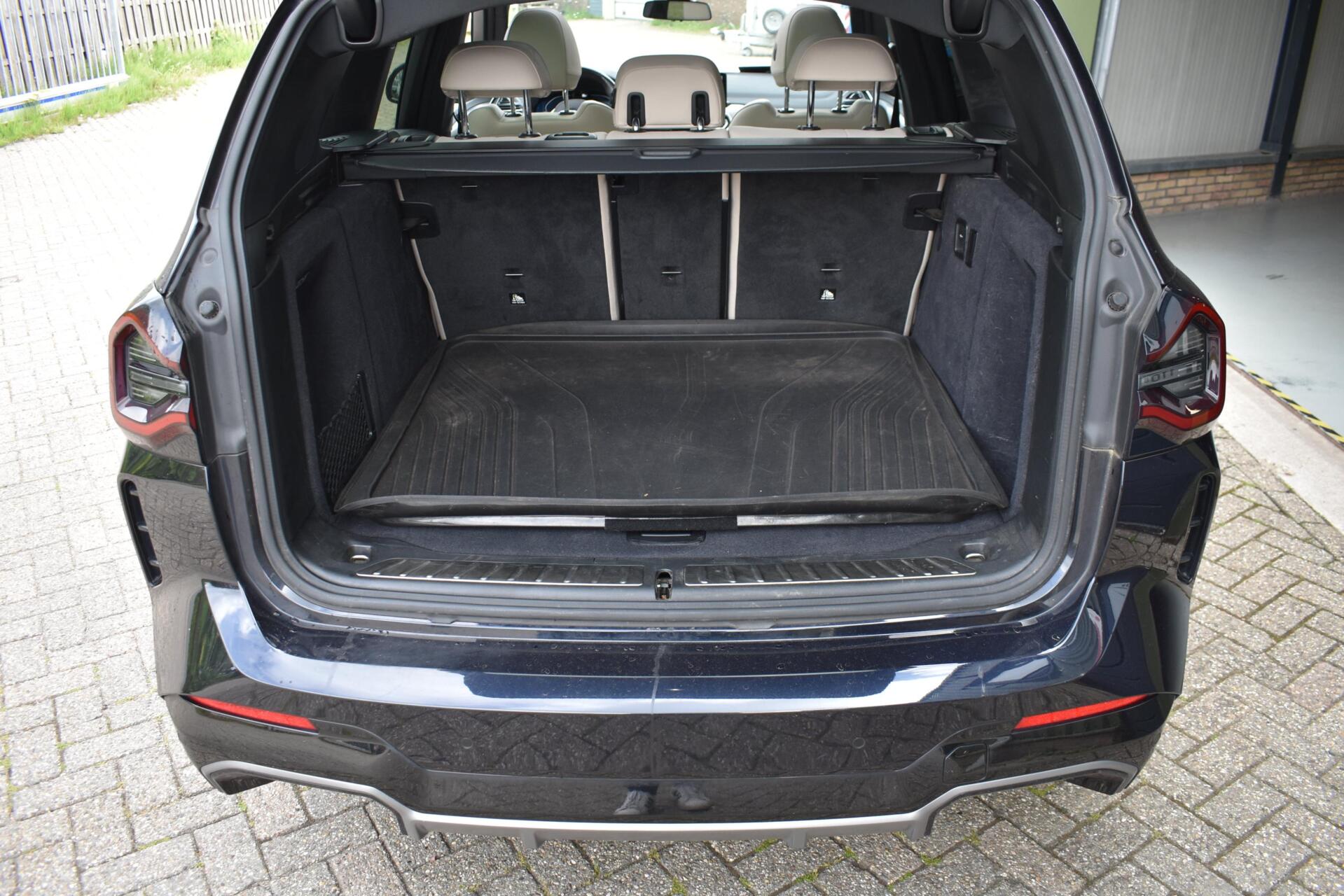 Foto van BMW Ix3