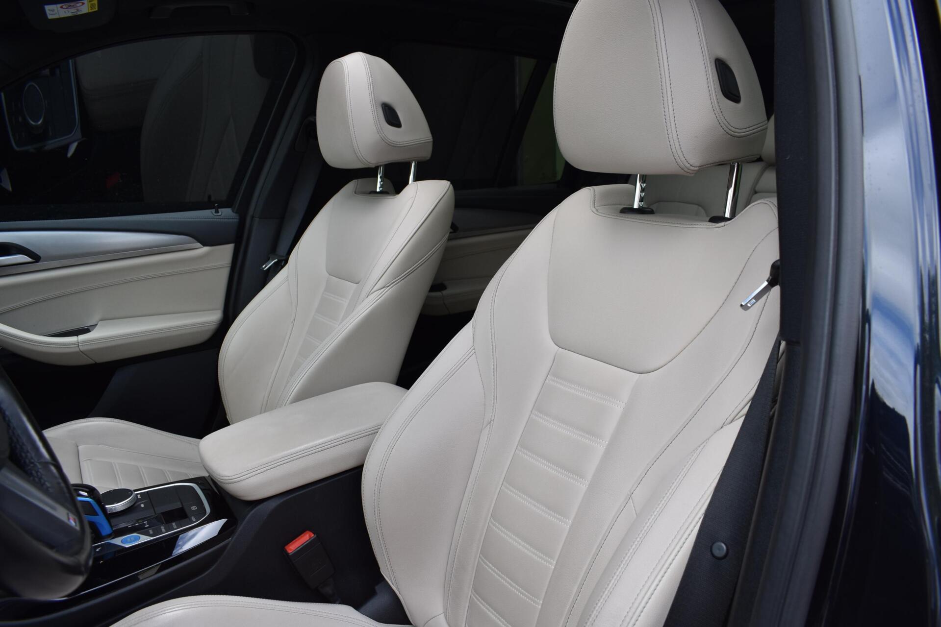 Foto van BMW Ix3