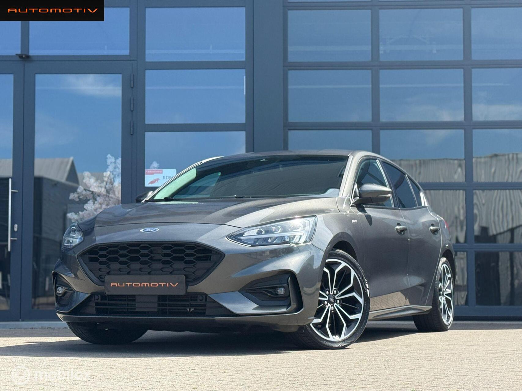 Ford Focus 1.5 EcoBoost ST Line Business 182PK 2019 - voorkant