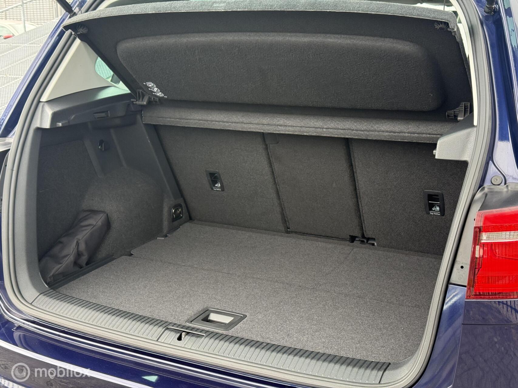 Foto van Volkswagen Golf Sportsvan