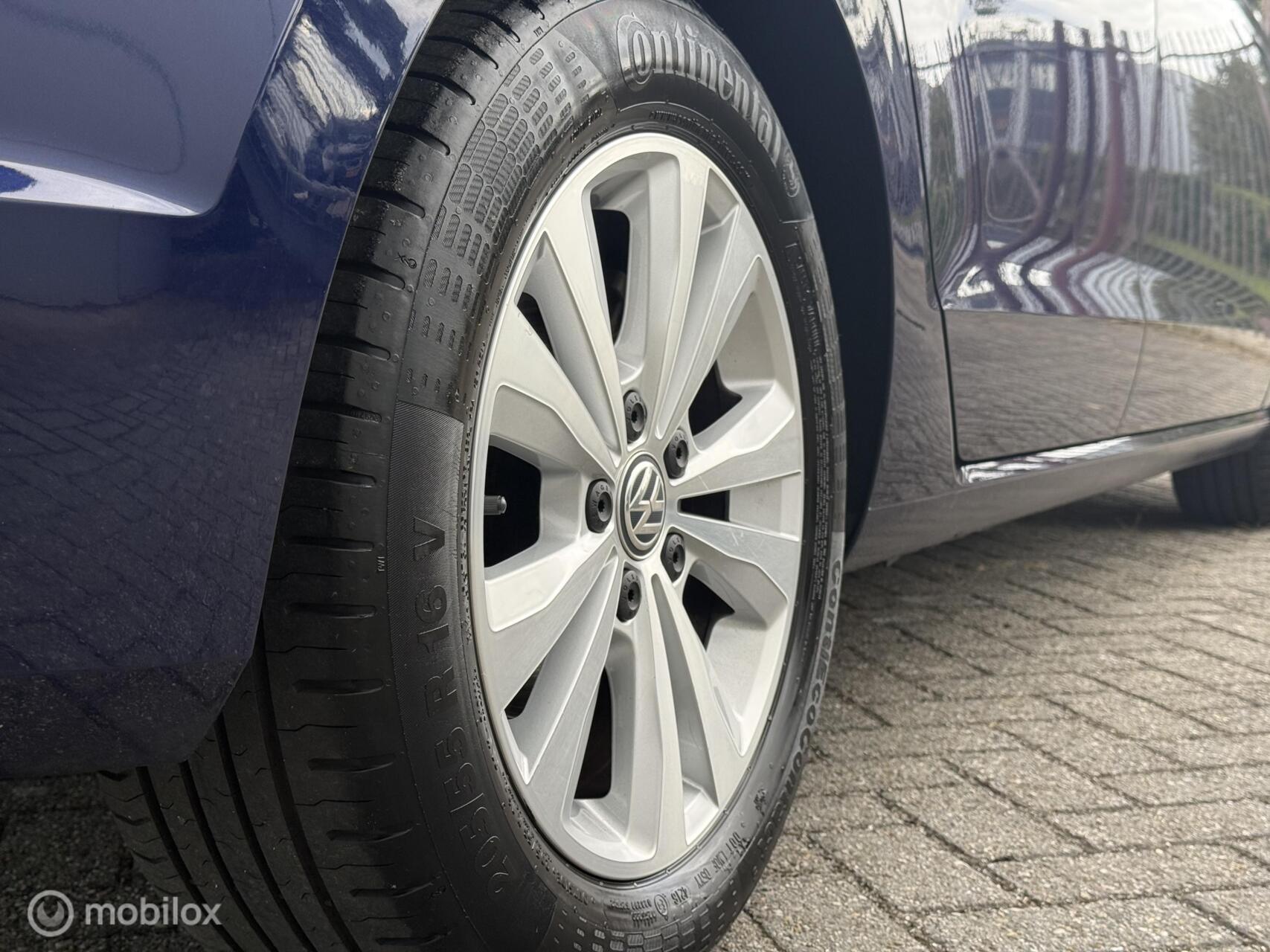 Foto van Volkswagen Golf Sportsvan