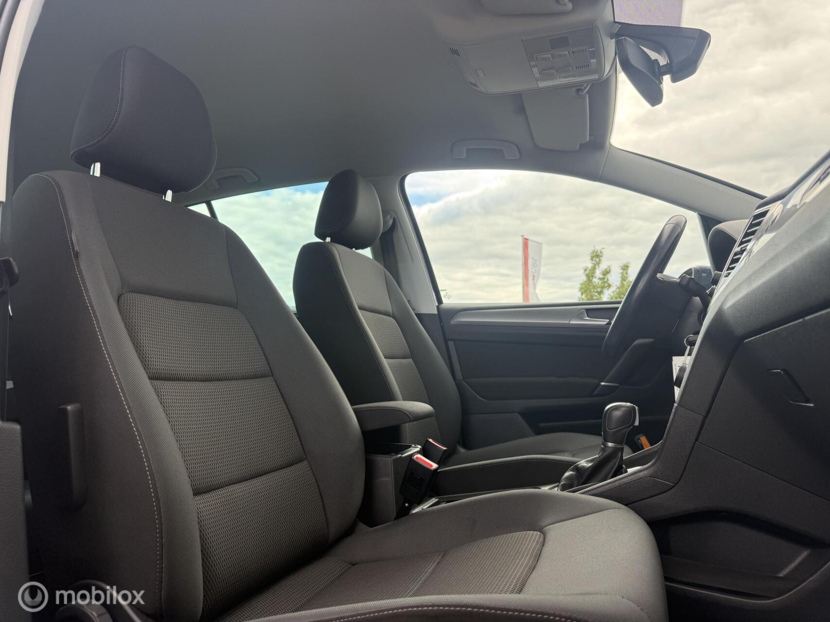 Foto van Volkswagen Golf Sportsvan