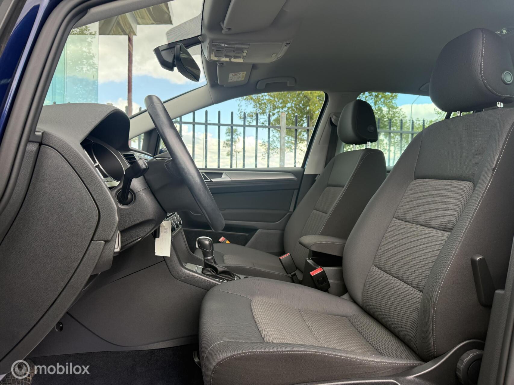 Foto van Volkswagen Golf Sportsvan