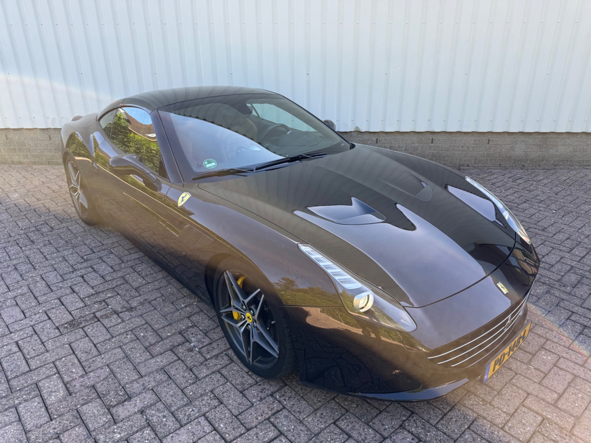 Foto van Ferrari California