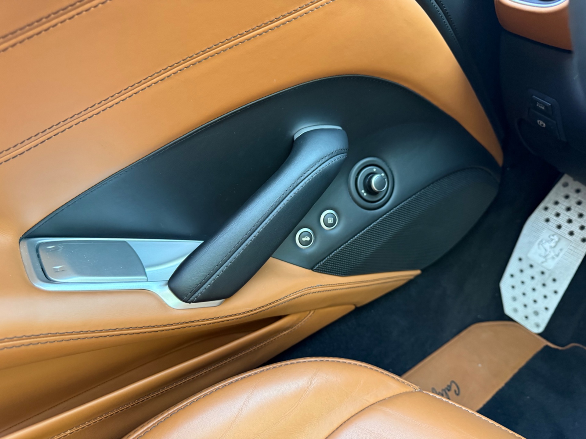 Foto van Ferrari California