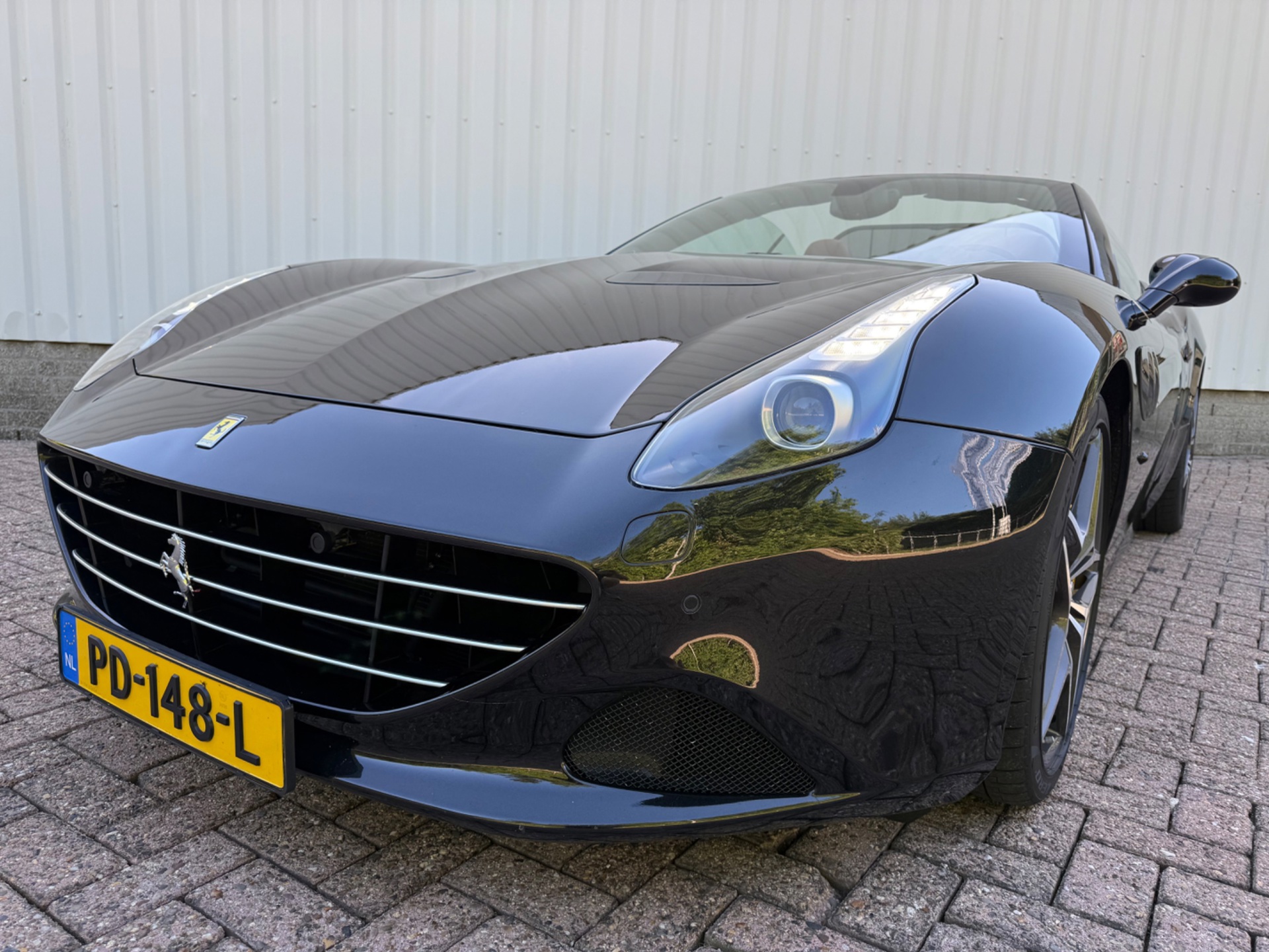 Foto van Ferrari California