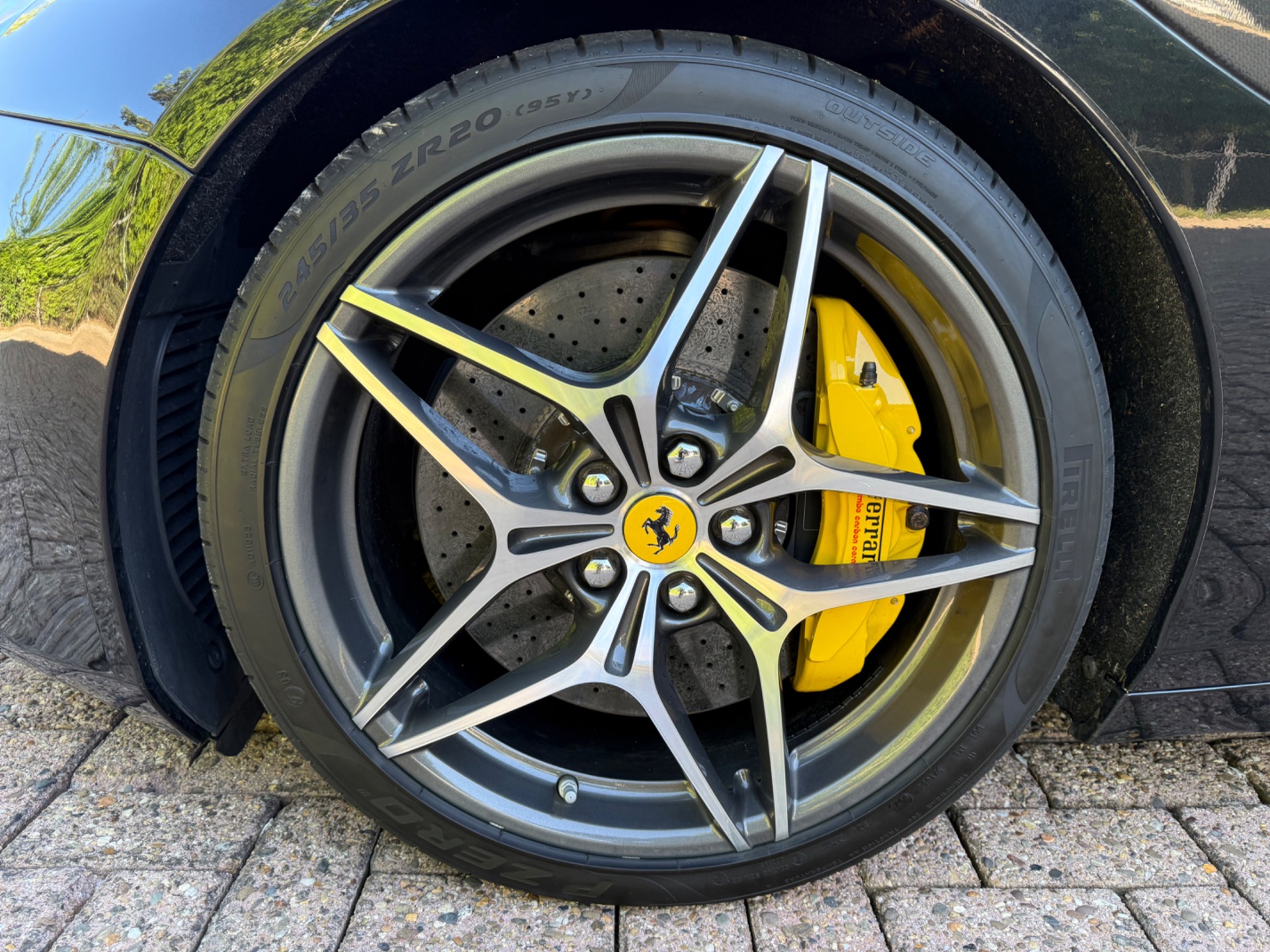Foto van Ferrari California