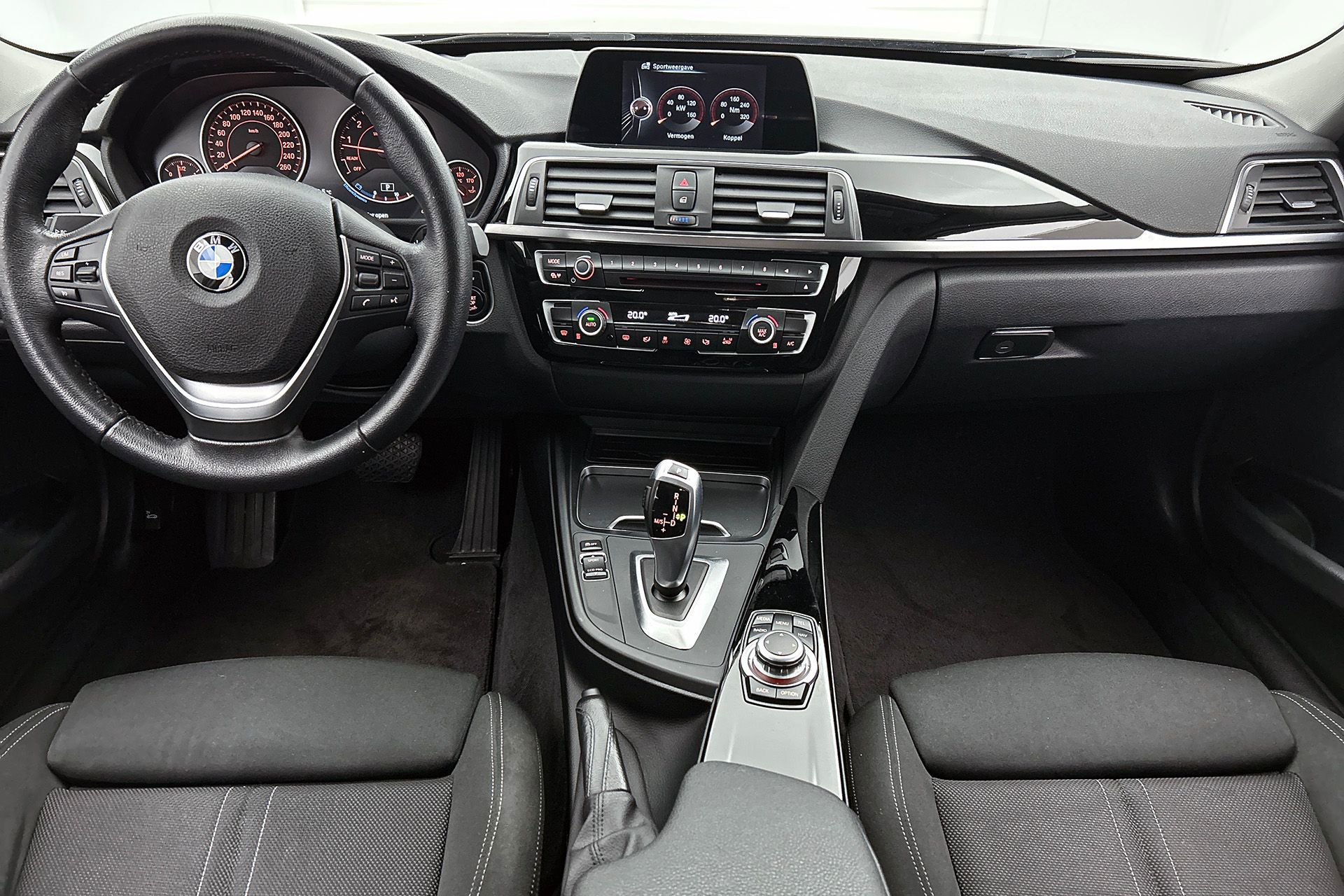 Foto van BMW 320i