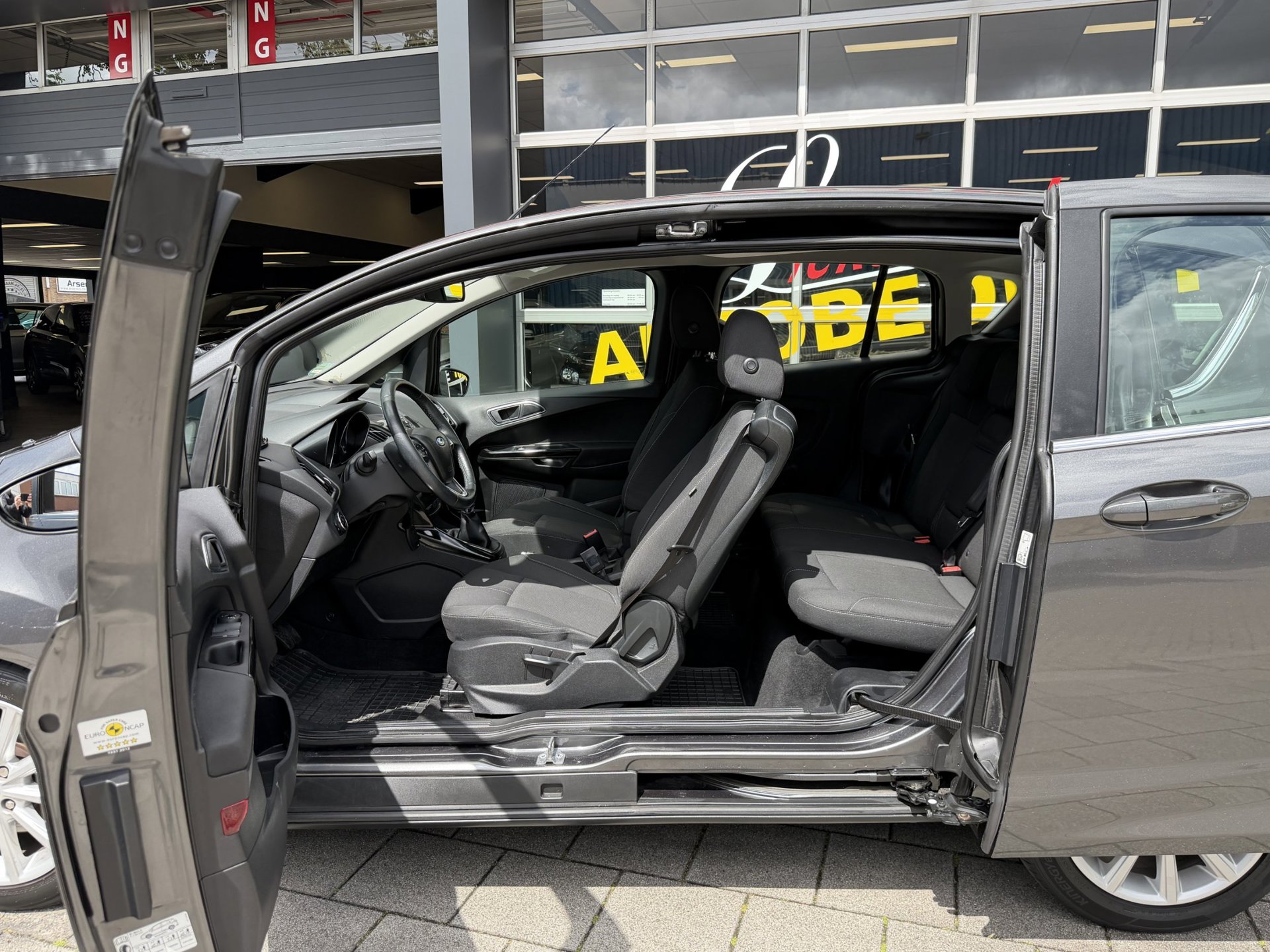 Foto van Ford B-max