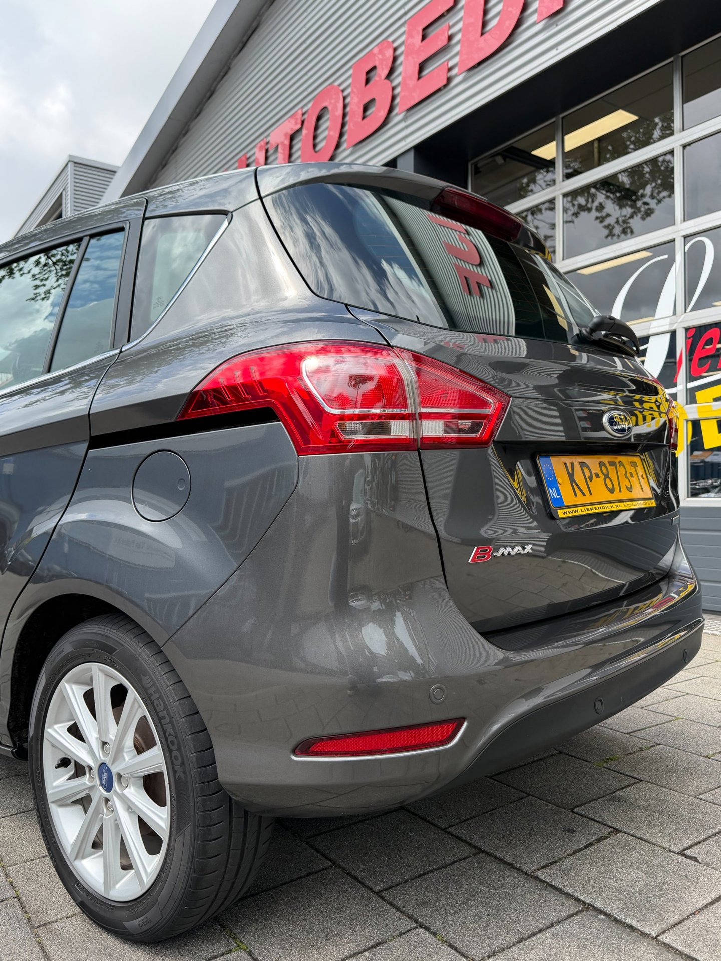 Foto van Ford B-max