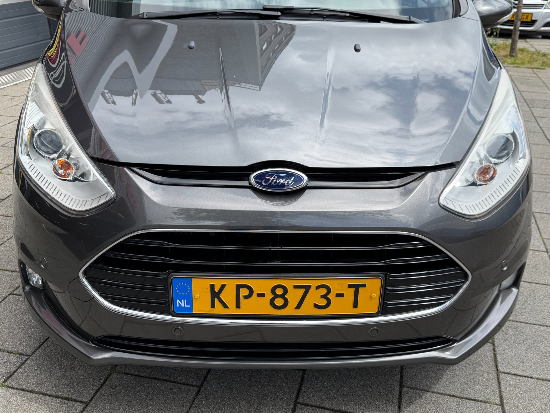 Foto van Ford B-max