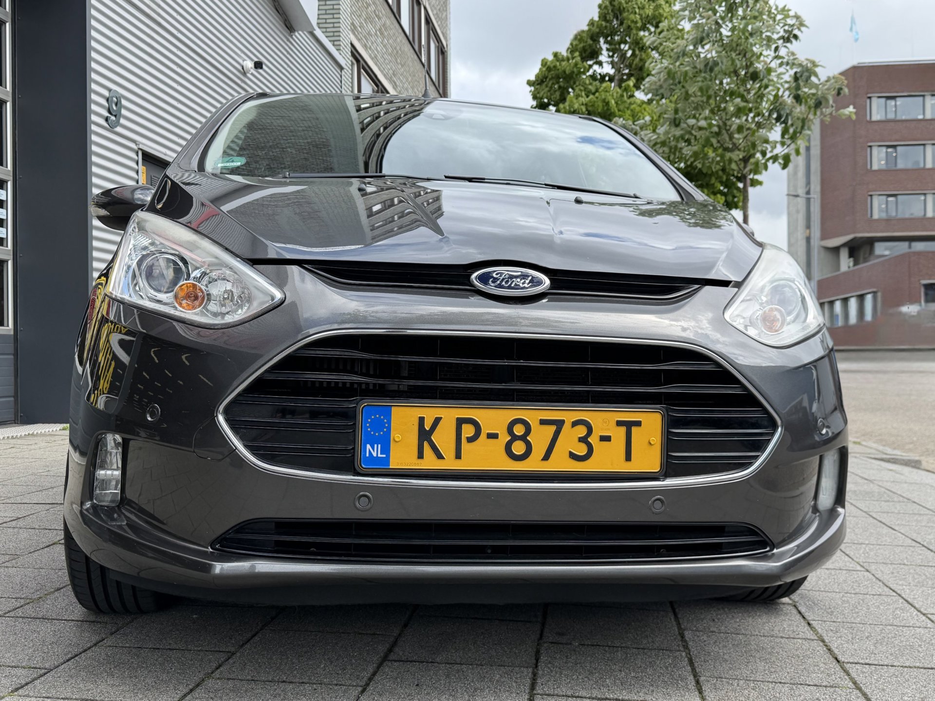 Foto van Ford B-max