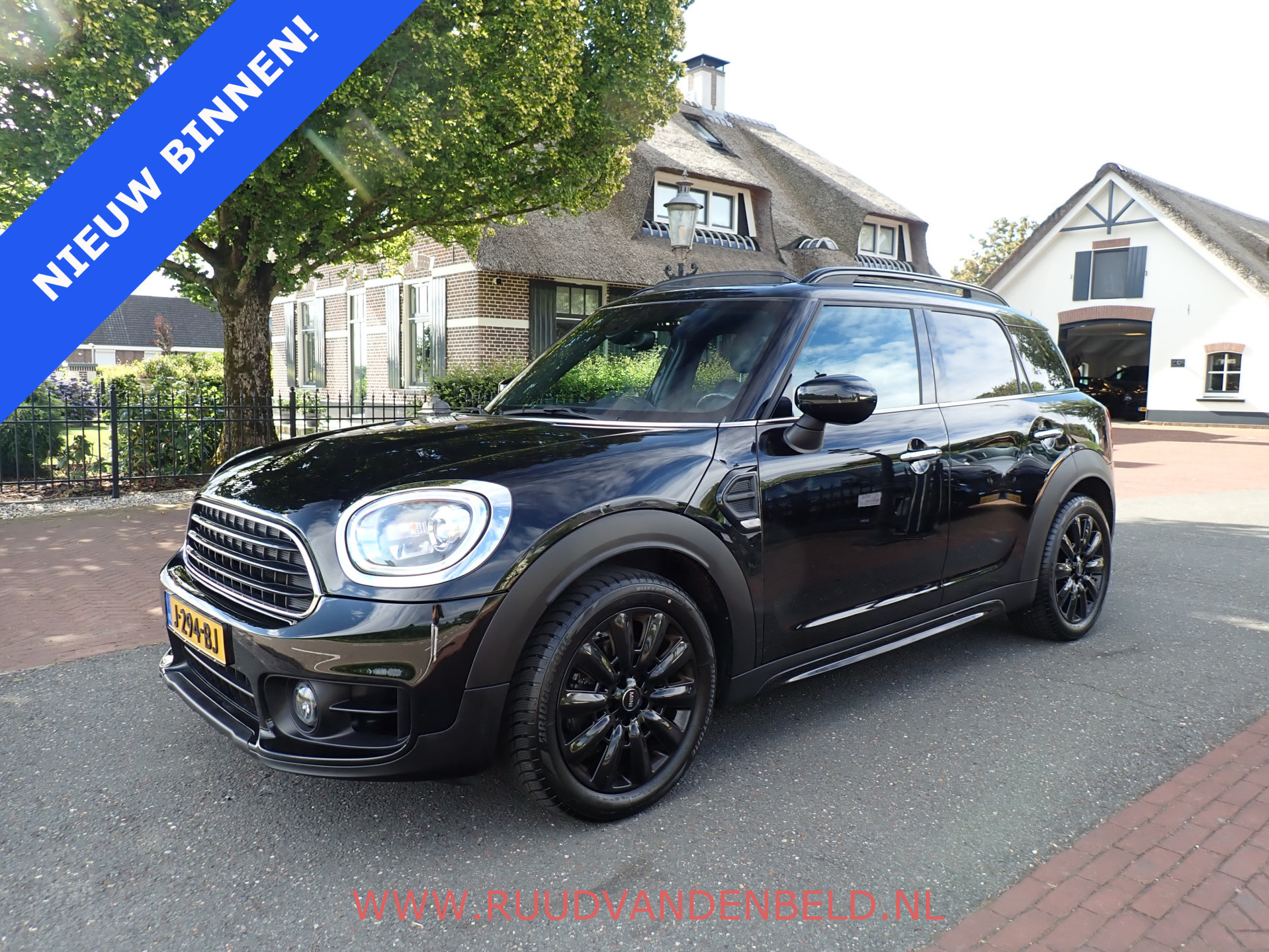 Foto van MINI COUNTRYMAN COOPER