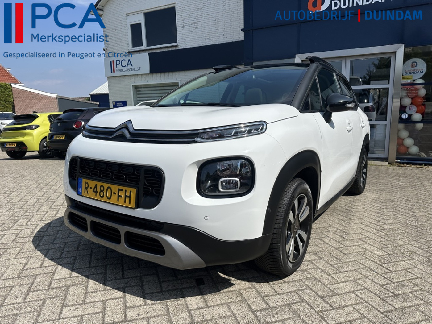 Citroen C3 Aircross 1.2 130 PK automaat Shine | Panoramisch schuif- kanteldak | 2020 - voorkant