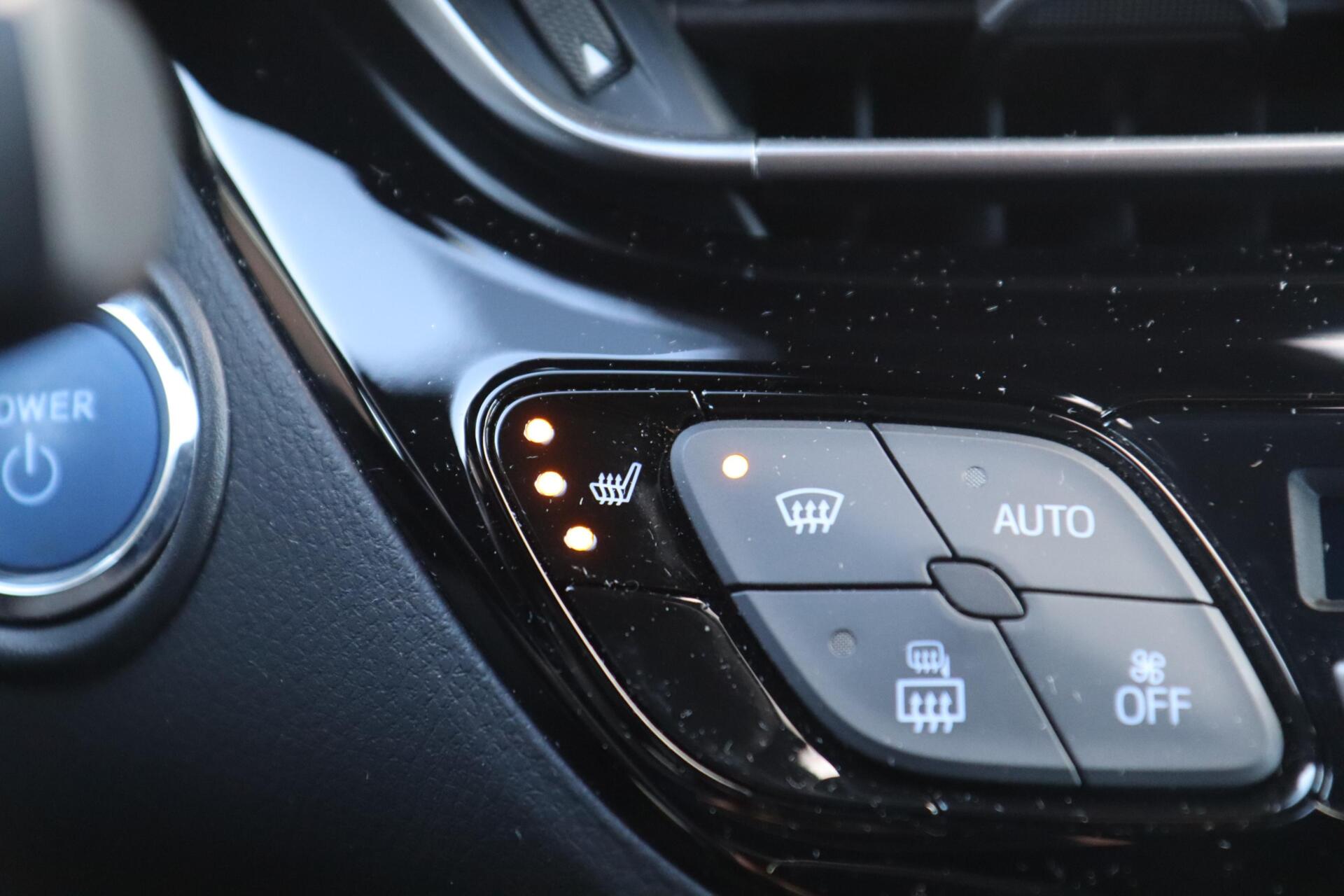 Foto van Toyota Toyota C-hr