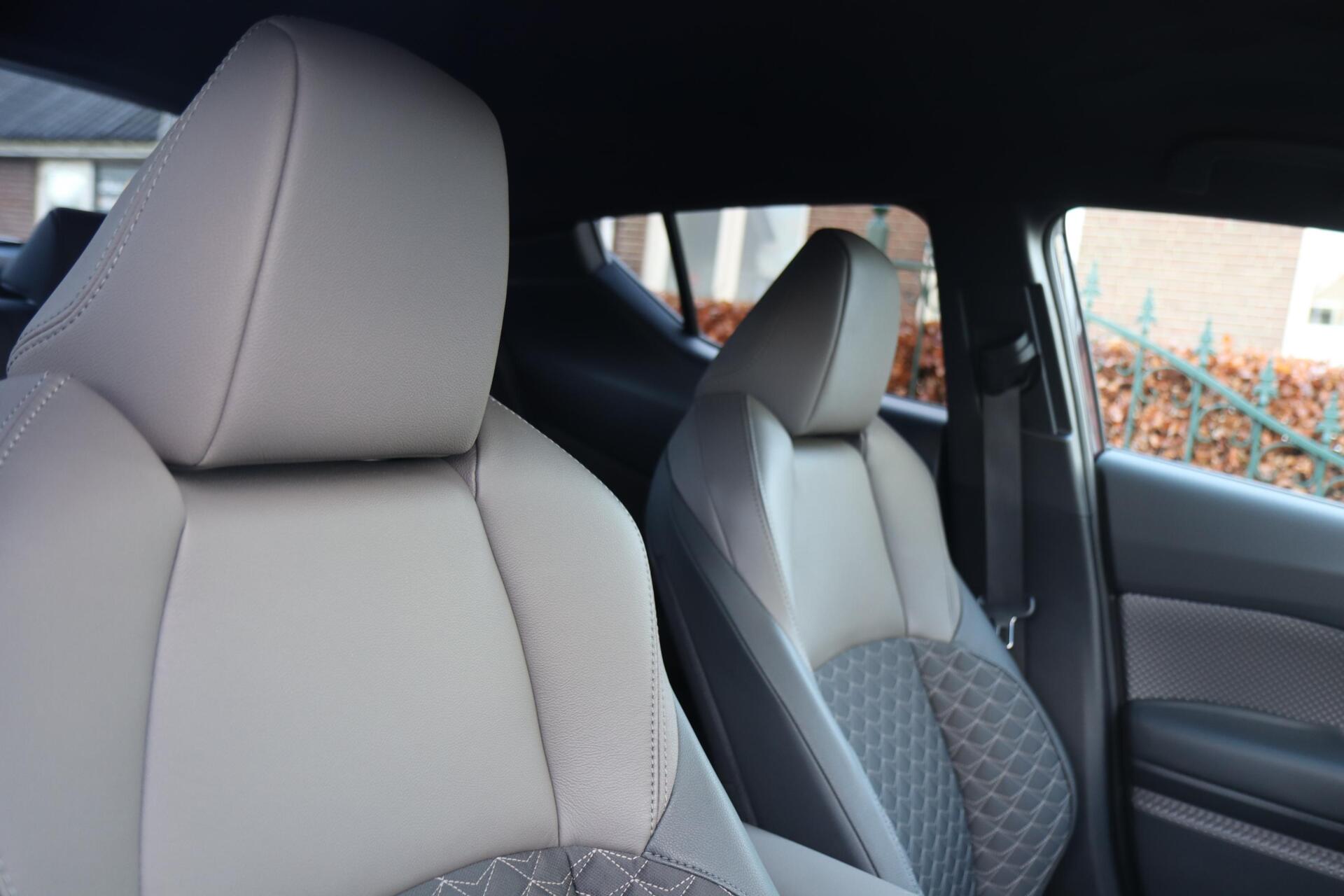 Foto van Toyota Toyota C-hr